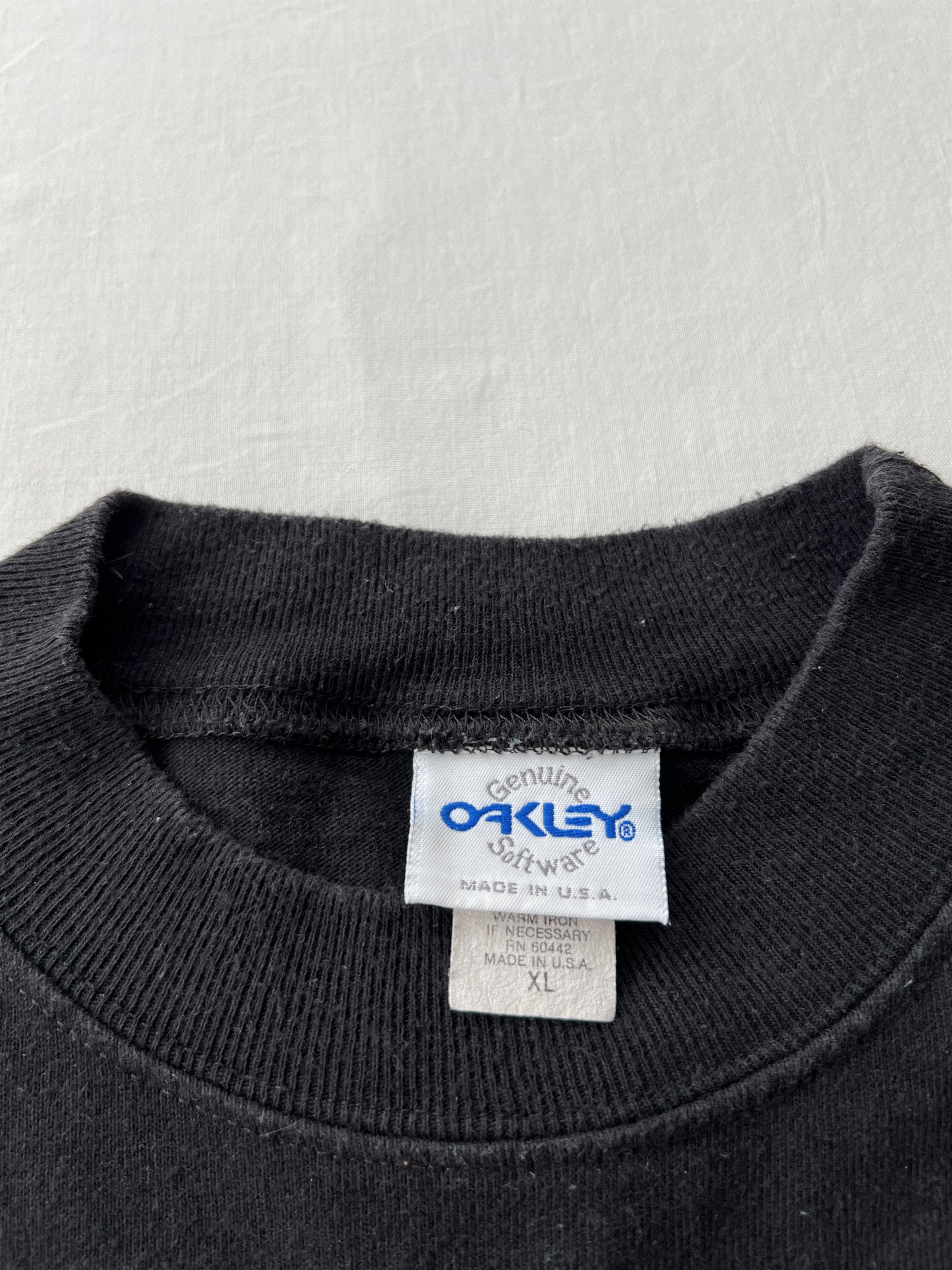 Oakley Vintage 90s Oakley Thermonuclear Protection Black T-shirt Size US XL / EU 56 / 4 - 8 Thumbnail