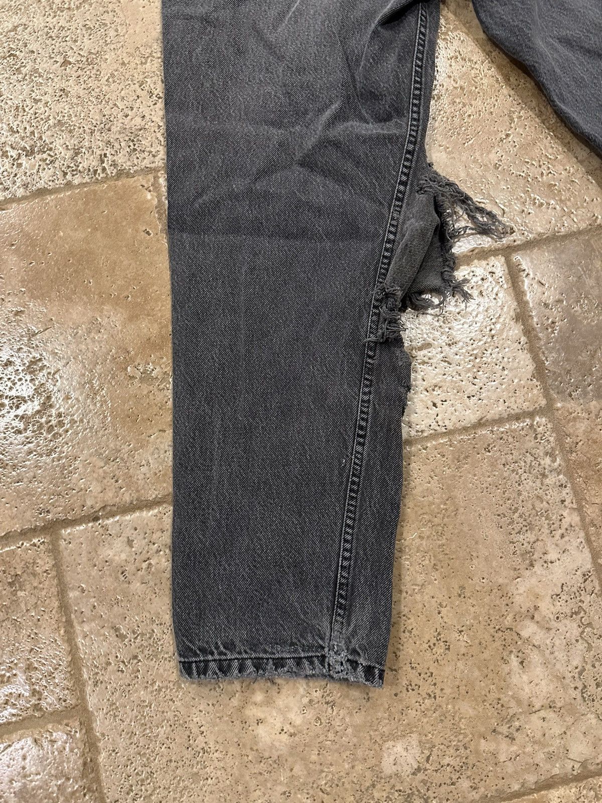 Vintage Vintage Two Hundred 212 Twelve Degrees Black Thrashed Denim Size US 32 / EU 48 - 11 Thumbnail