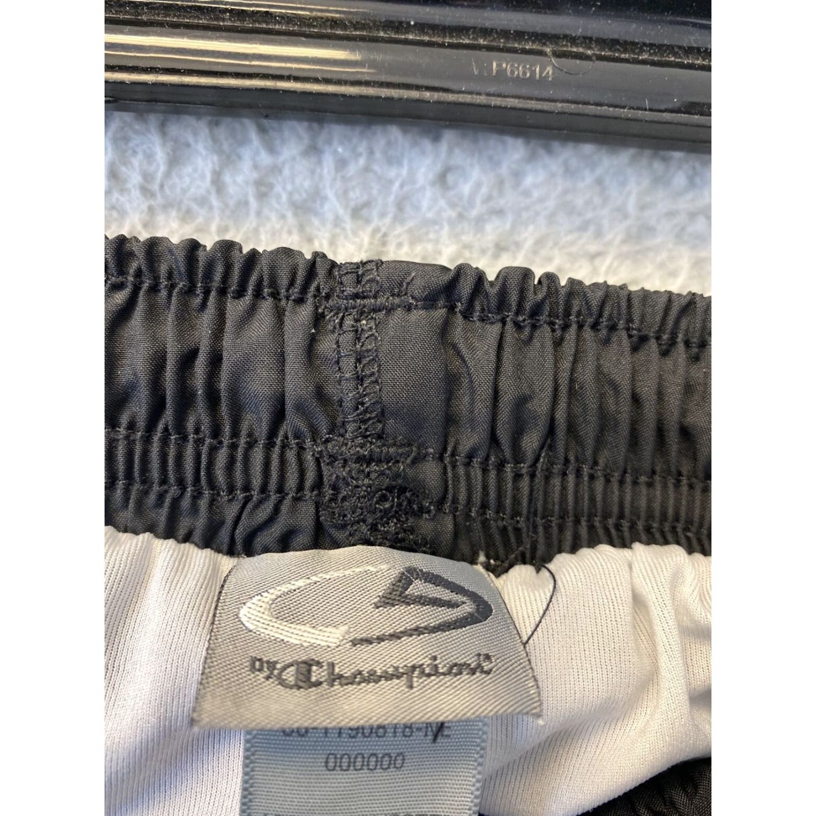 Champion CHAMPION Women Athletic Shorts Size Small Black Qwick-Dry Drawstring Sports Activewear Size 28" / US 6 / IT 42 - 5 Thumbnail