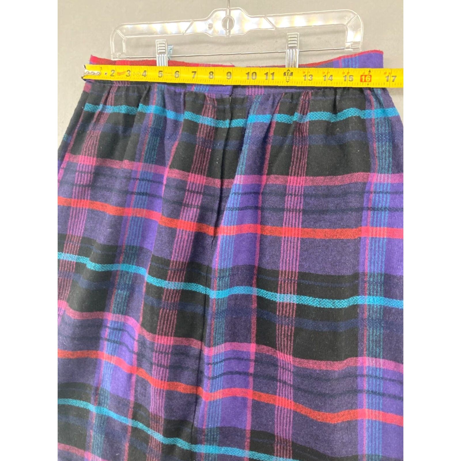 Vintage Heather Gray Skirt 34 Vintage No Wool Plaid 80s 90s Preppy Knee Length Womens Dressy Casual Business Zip Dry Clean Only United States Made Size 24" / US 00 / IT 34 - 2 Thumbnail
