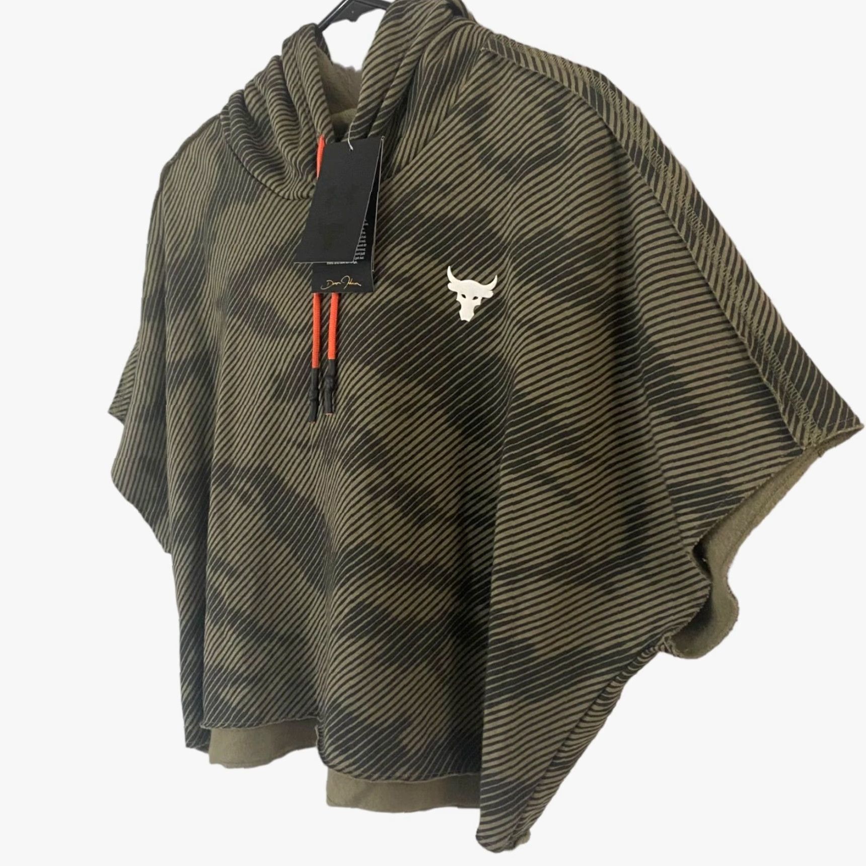 Under Armour VINTAGE Under Armour Project Rock Hoodie Sleeveless Crop Green Camo Womens Medium New Size M / US 6-8 / IT 42-44 - 3 Thumbnail