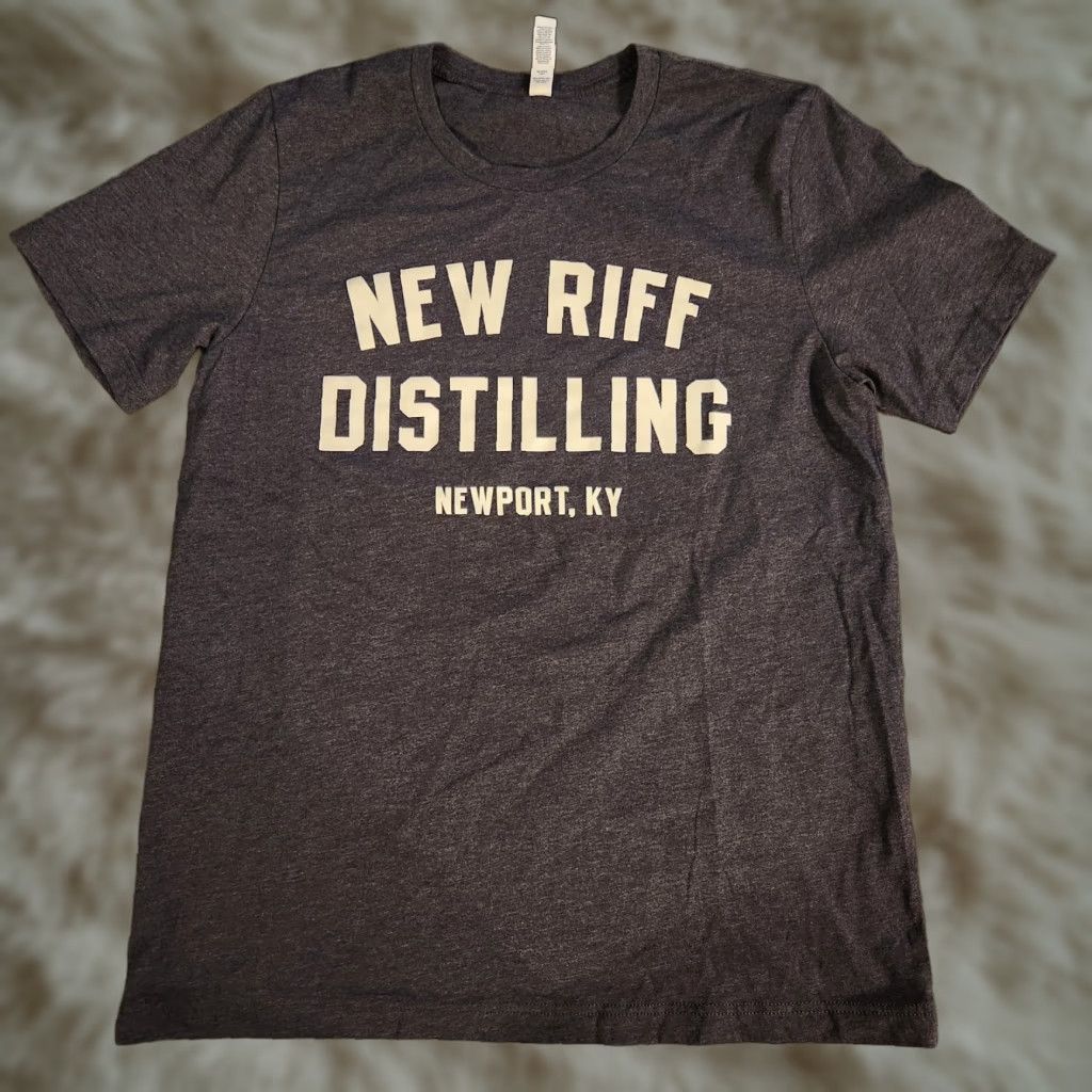 Vintage New Riff Distilling T-Shirt Men's Large Bourbon Whiskey Gray Newport KY Shirt Regular Gray Cotton Unbranded 5000 Sportsmen Gildan 5000 Size US L / EU 52-54 / 3 - 1 Thumbnail