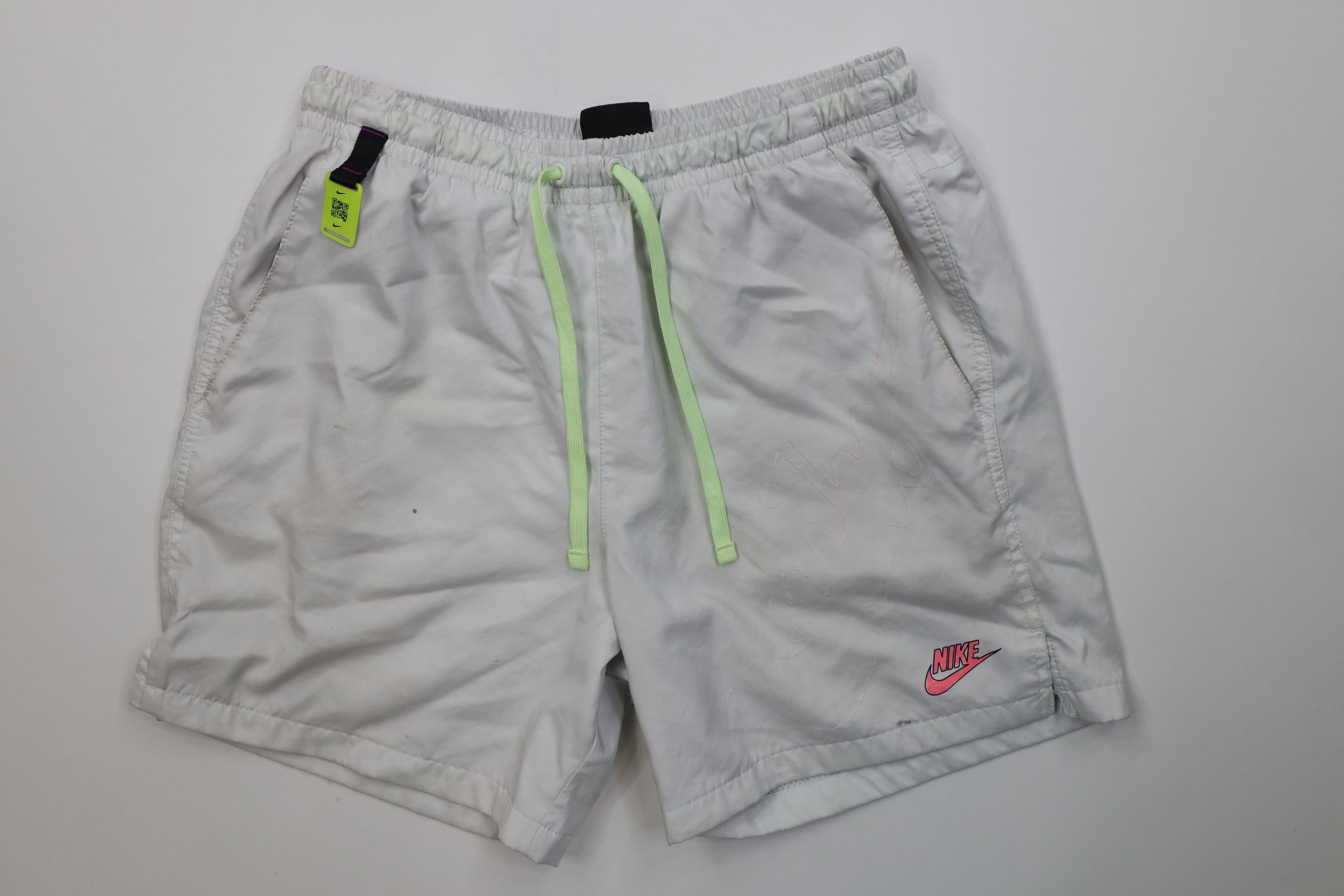 Nike Nike Spell Out Big Logo Lined Woven Festival Shorts Gray Size US 32 / EU 48 - 1 Thumbnail
