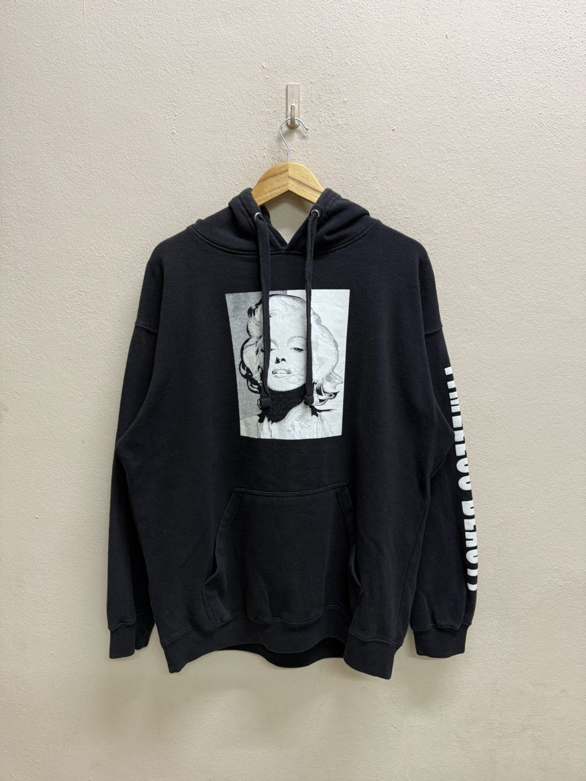 Japanese Brand Mariyln Monroe Graphic Hoodie Timeless Beauty Pullover Sweat Size US XL / EU 56 / 4 - 14 Thumbnail