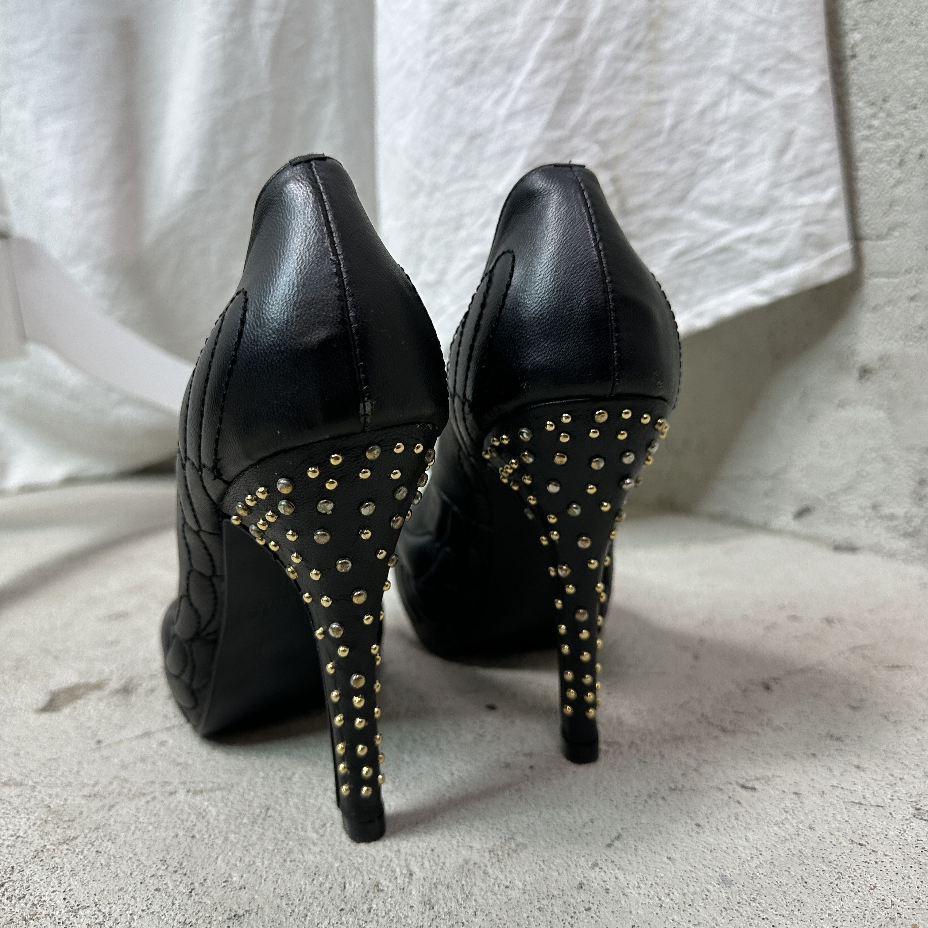Alexander McQueen Vintage Alexander Mcqueen Peep Toe Skull Leather Heels 00s Size US 9 / IT 39 - 8 Thumbnail