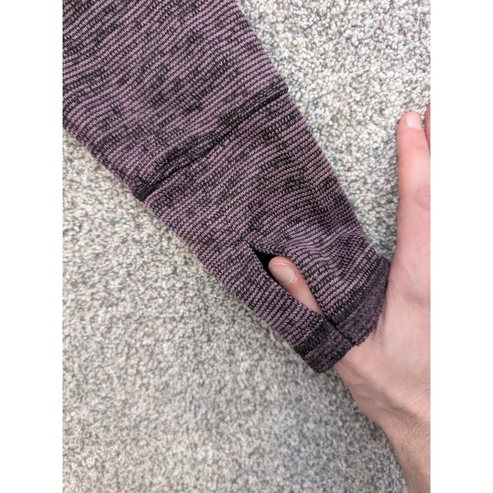Vintage RBX Turtle Neck Sweatshirt Womens Medium Purple Long Sleeve Pullover Thumbholes Pockets Size M / US 6-8 / IT 42-44 - 6 Thumbnail