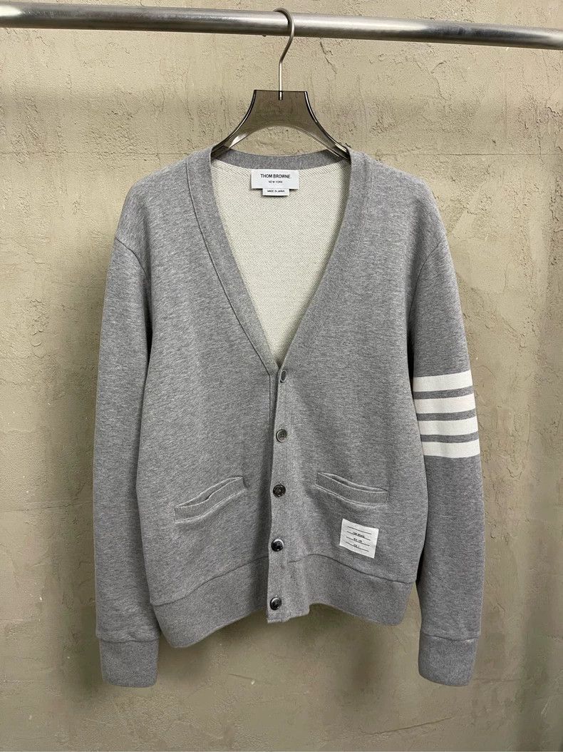 Thom Browne Thom browne Tom Brown gray four-striped knitted cardigan ja Size US L / EU 52-54 / 3 - 1 Thumbnail