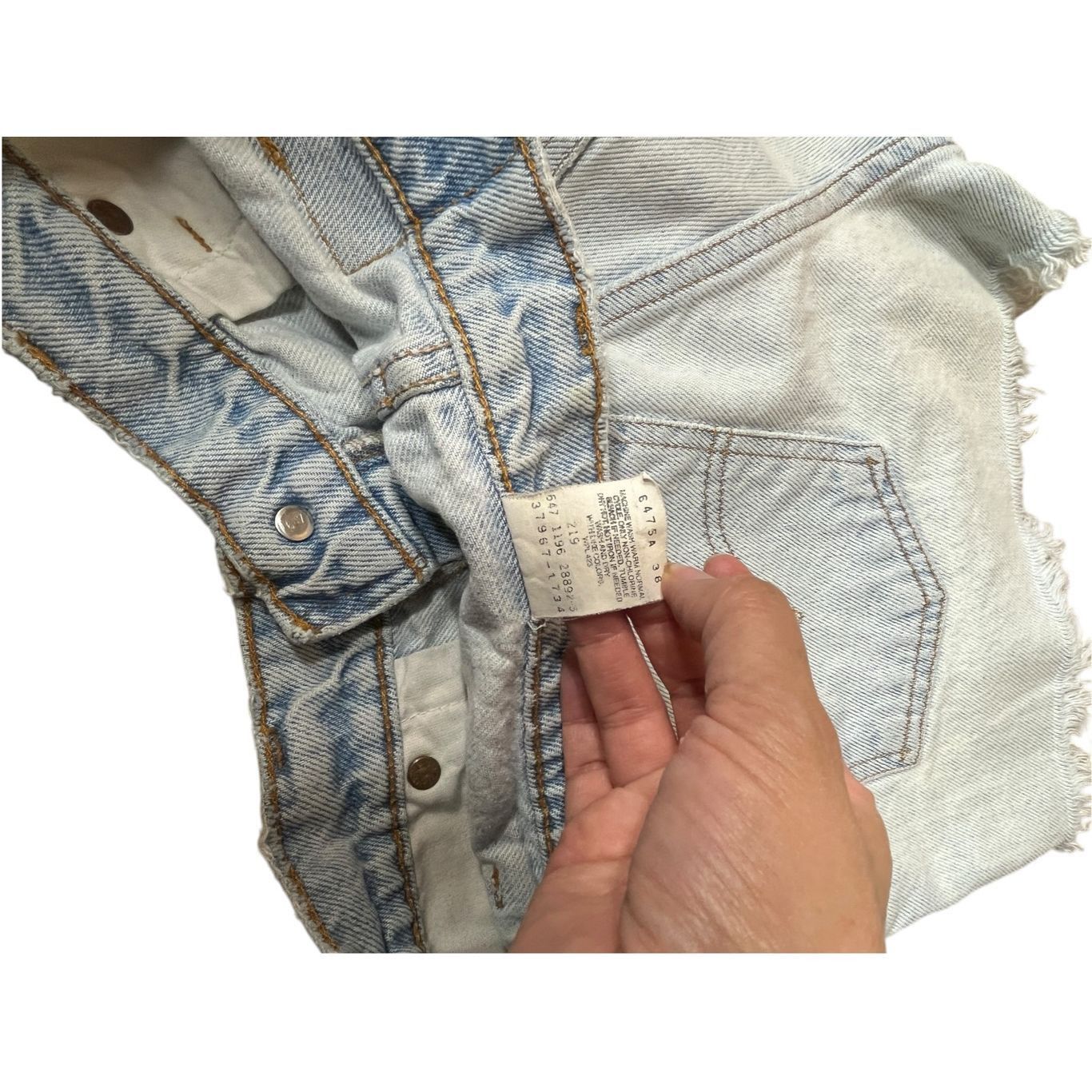 Levi's Vintage Levi’s High Rise Distressed Shorts Size 5 Size 28" / US 6 / IT 42 - 9 Thumbnail