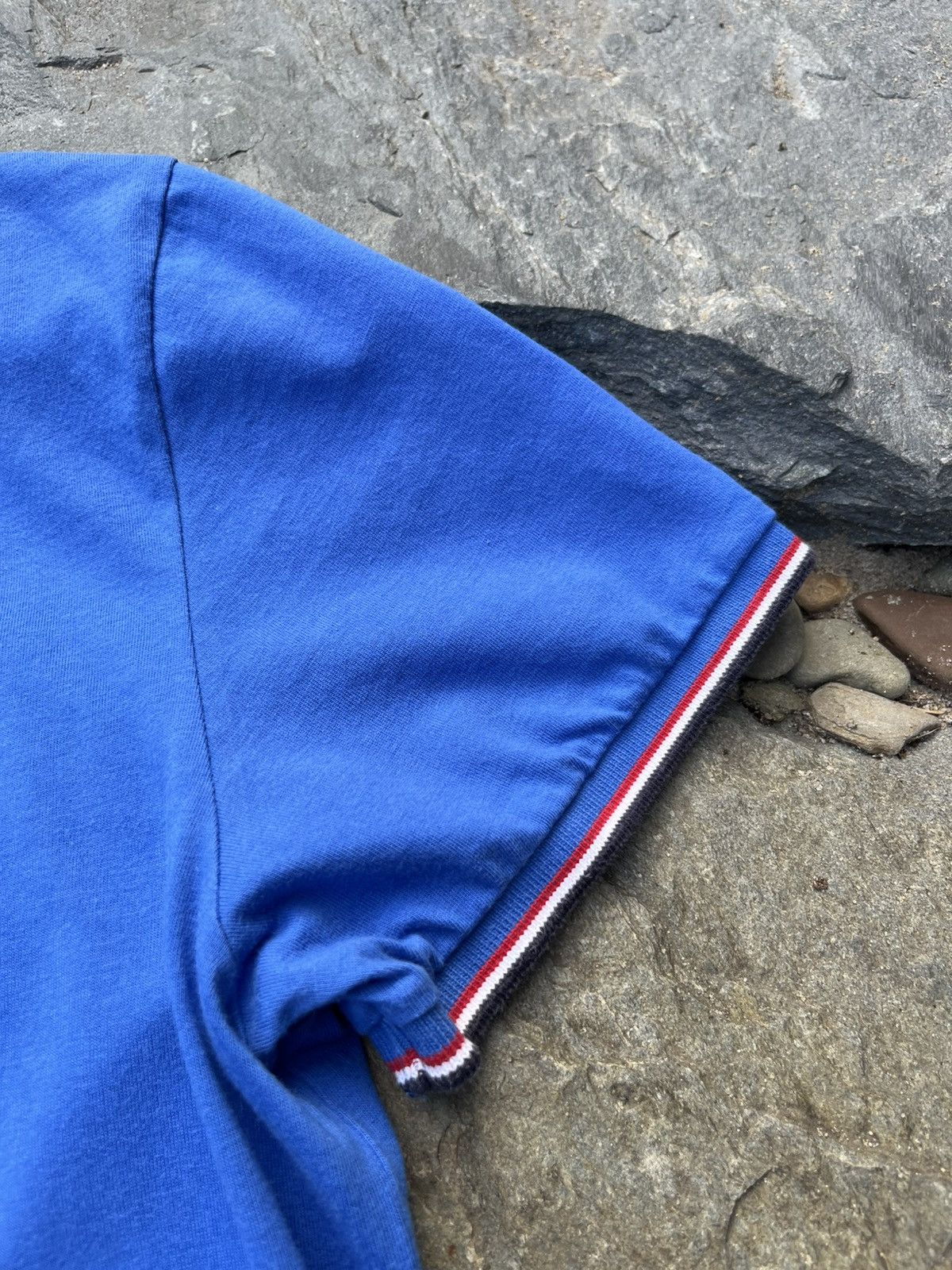 Moncler × Vintage Moncler maglia t-shirt pocket chest logo luxury tee drill Size US L / EU 52-54 / 3 - 10 Thumbnail