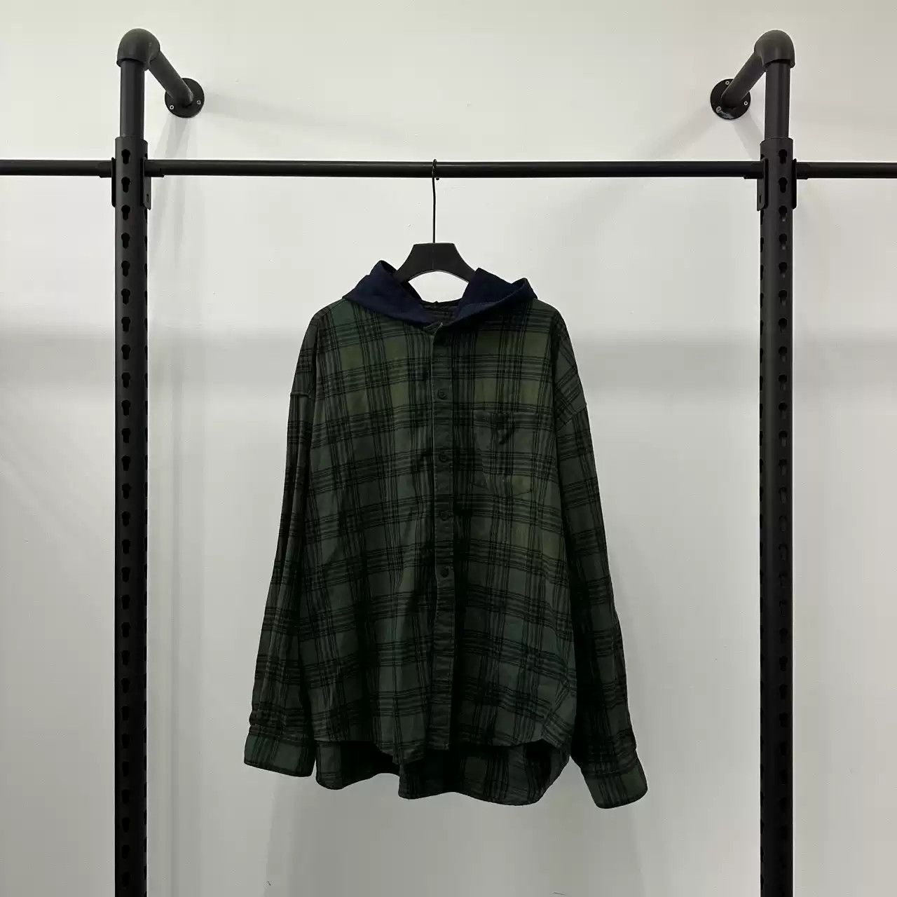 Balenciaga Balenciaga SS23 Embroidered logo plaid hooded long sleeved shirt on chest Size US S / EU 44-46 / 1 - 1 Thumbnail