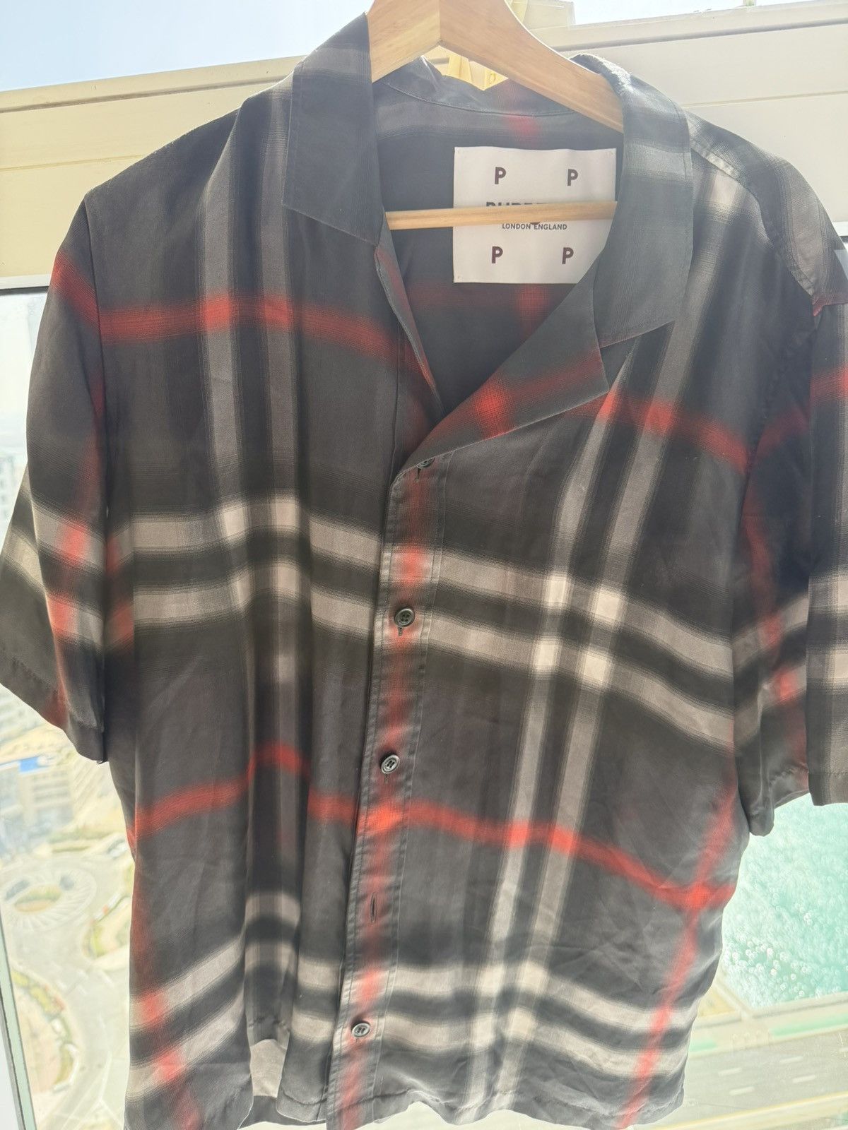 Burberry Burberry Silk Shirt Size US S / EU 44-46 / 1 - 1 Thumbnail