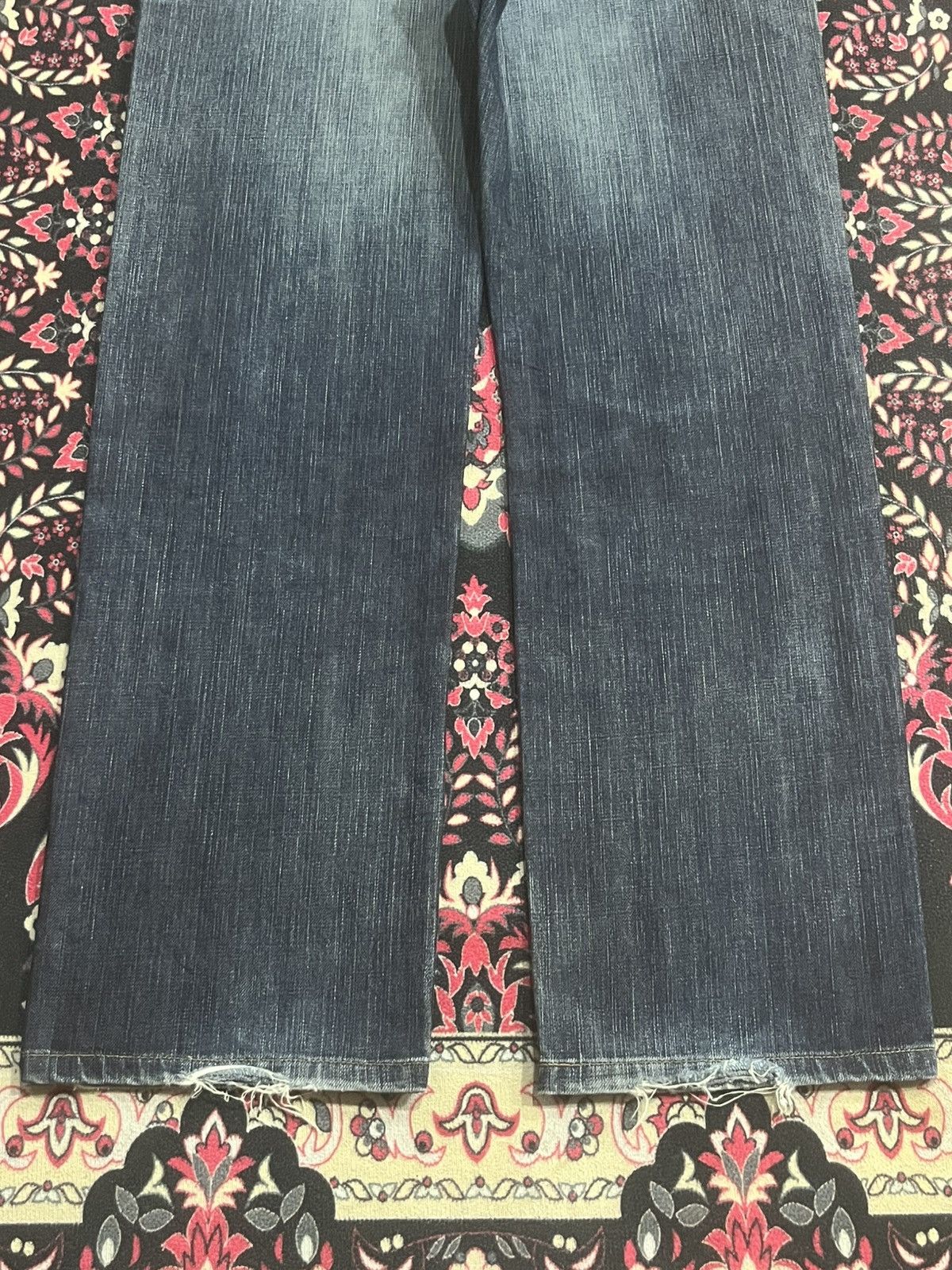 Edwin Edwin 503ZZ Dark Blue Faded Whisker Ripped Straight Leg Jean Size US 31 - 11 Thumbnail