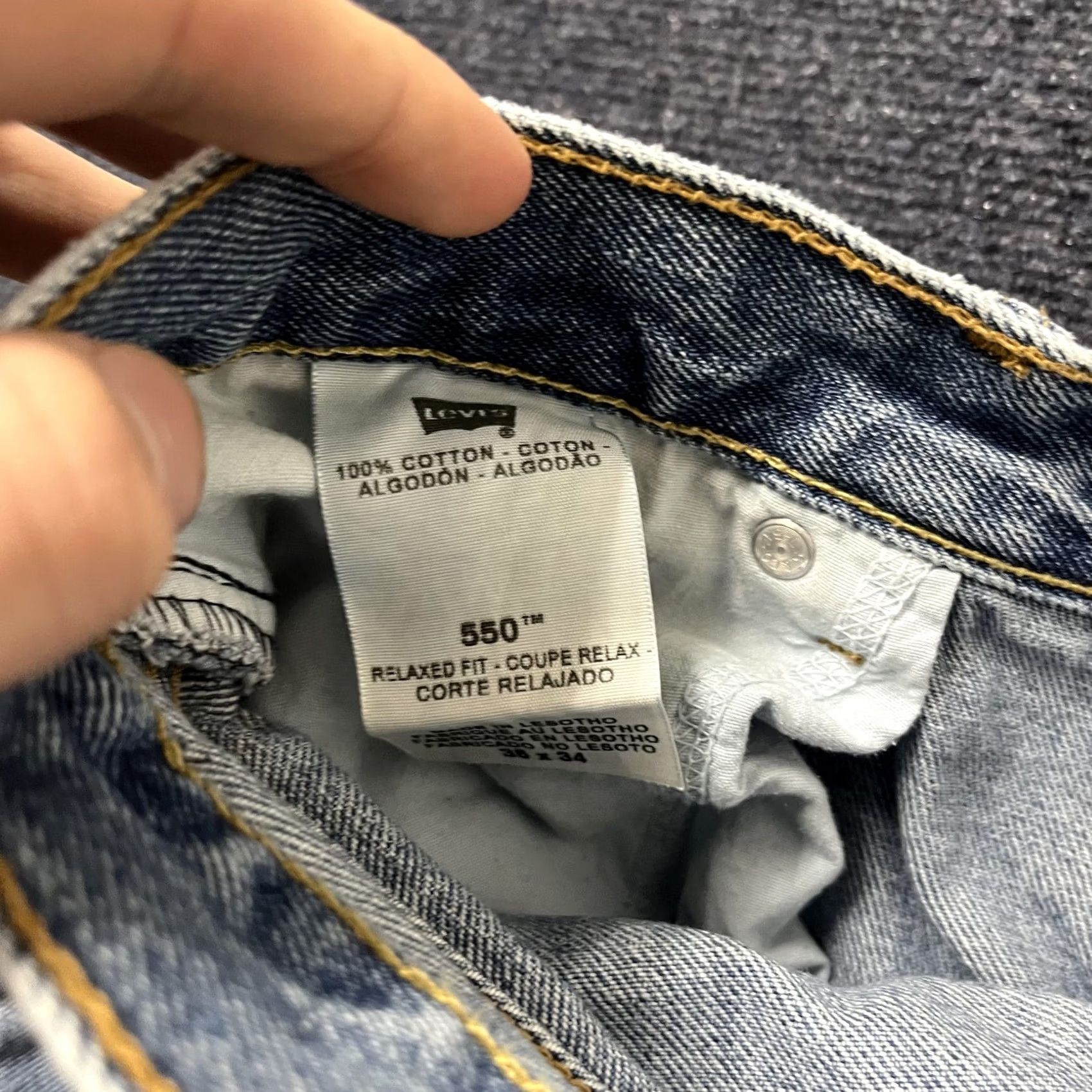 Levi's VINTAGE? Levi's 550 Jeans Mens 36x34 Blue Medium Wash Relaxed Fit Tapered Leg Denim Size US 36 / EU 52 - 3 Thumbnail