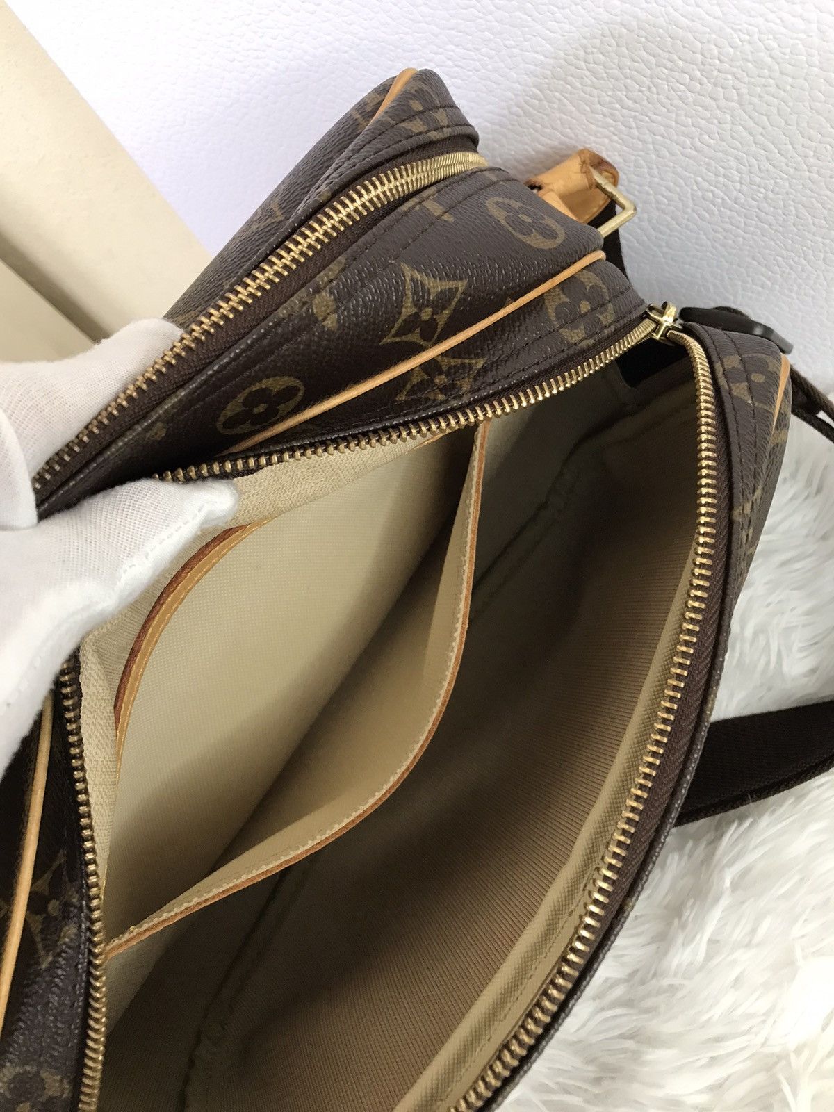 Louis Vuitton Louis Vuitton Repoter PM Size Monogram Size ONE SIZE - 12 Thumbnail