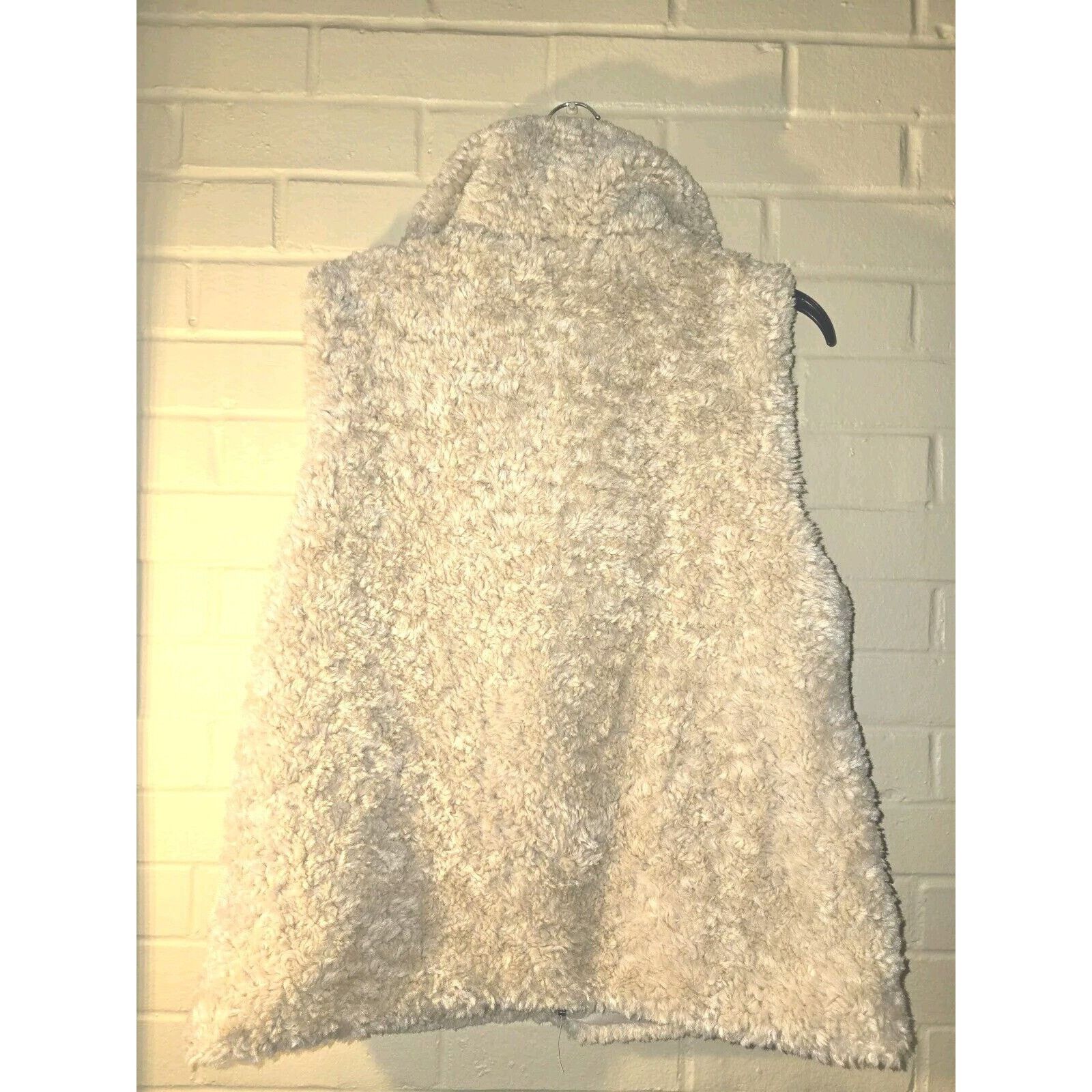 BKE BKE Faux Fur Vest Sherpa Fleece Cream Size Small Pockets NWT Size S / US 4 / IT 40 - 7 Thumbnail