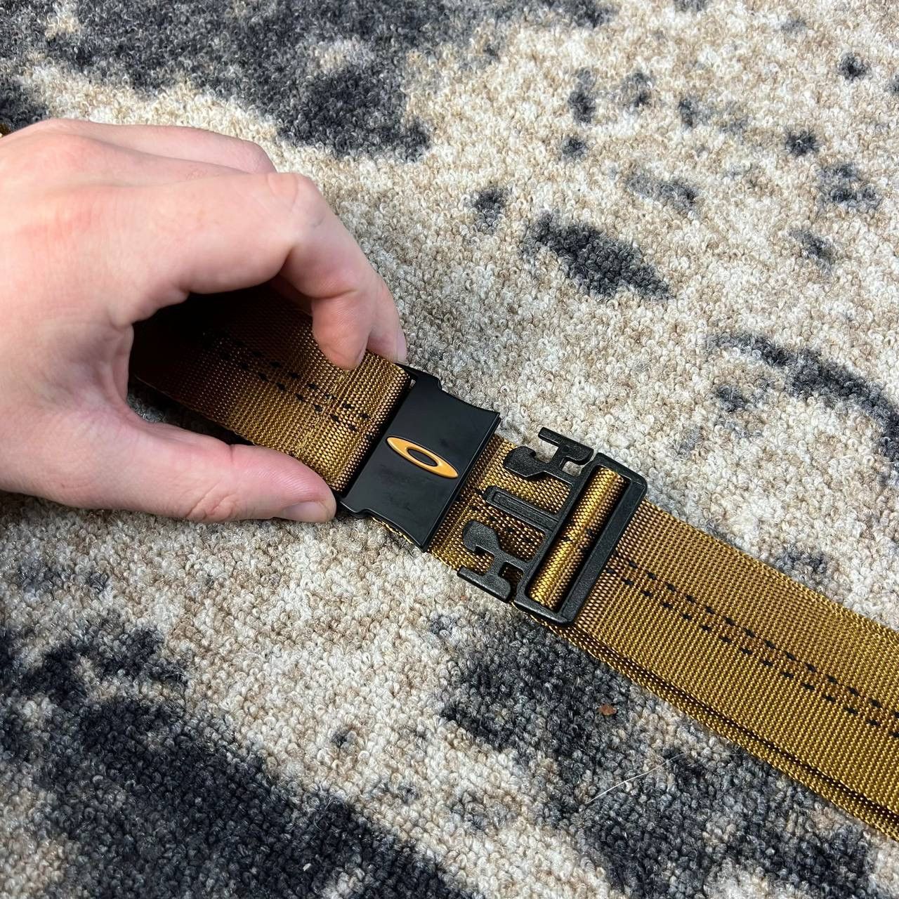 Oakley Oakley Metal Logo Belt Gorpcore Style Size ONE SIZE - 4 Thumbnail