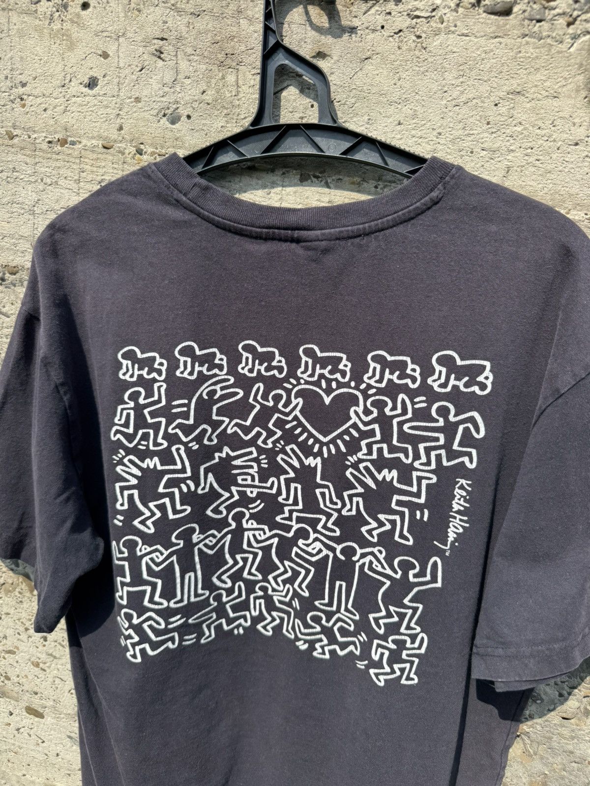 Keith Haring Keith Haring Vintage Distressed tee Size US L / EU 52-54 / 3 - 10 Thumbnail