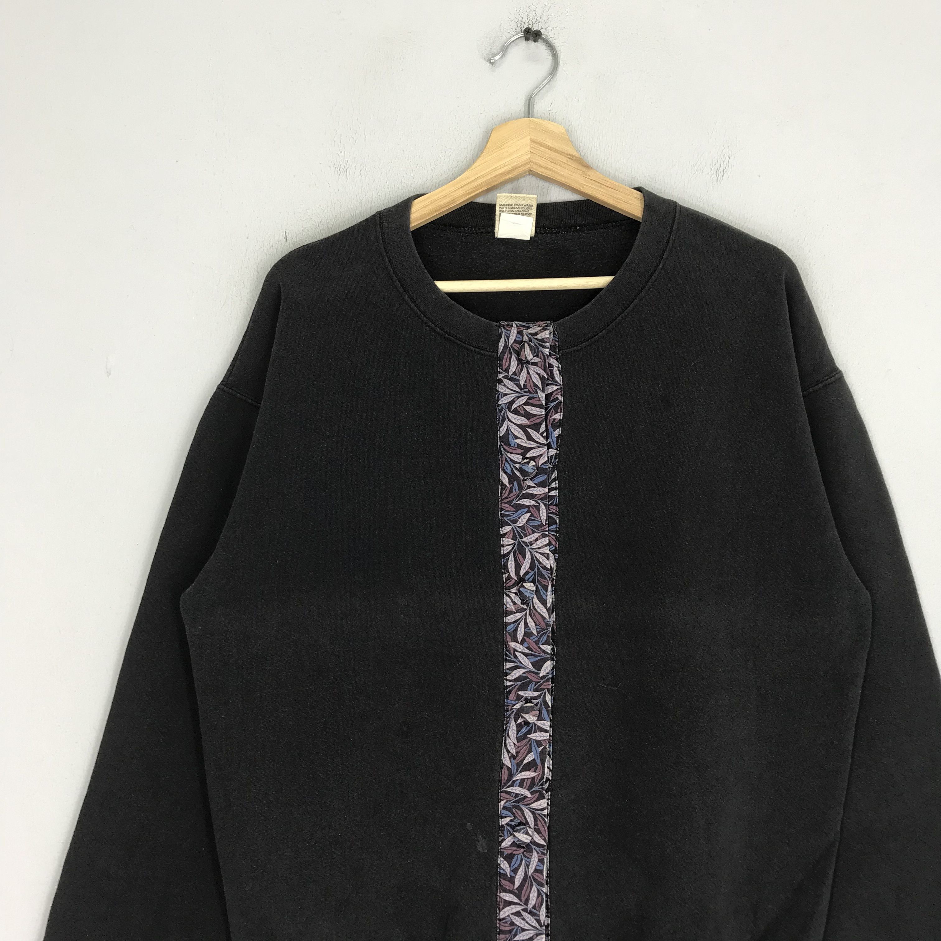 Japanese Brand Vintage cheetah flower art - 18 Size US M / EU 48-50 / 2 - 3 Thumbnail