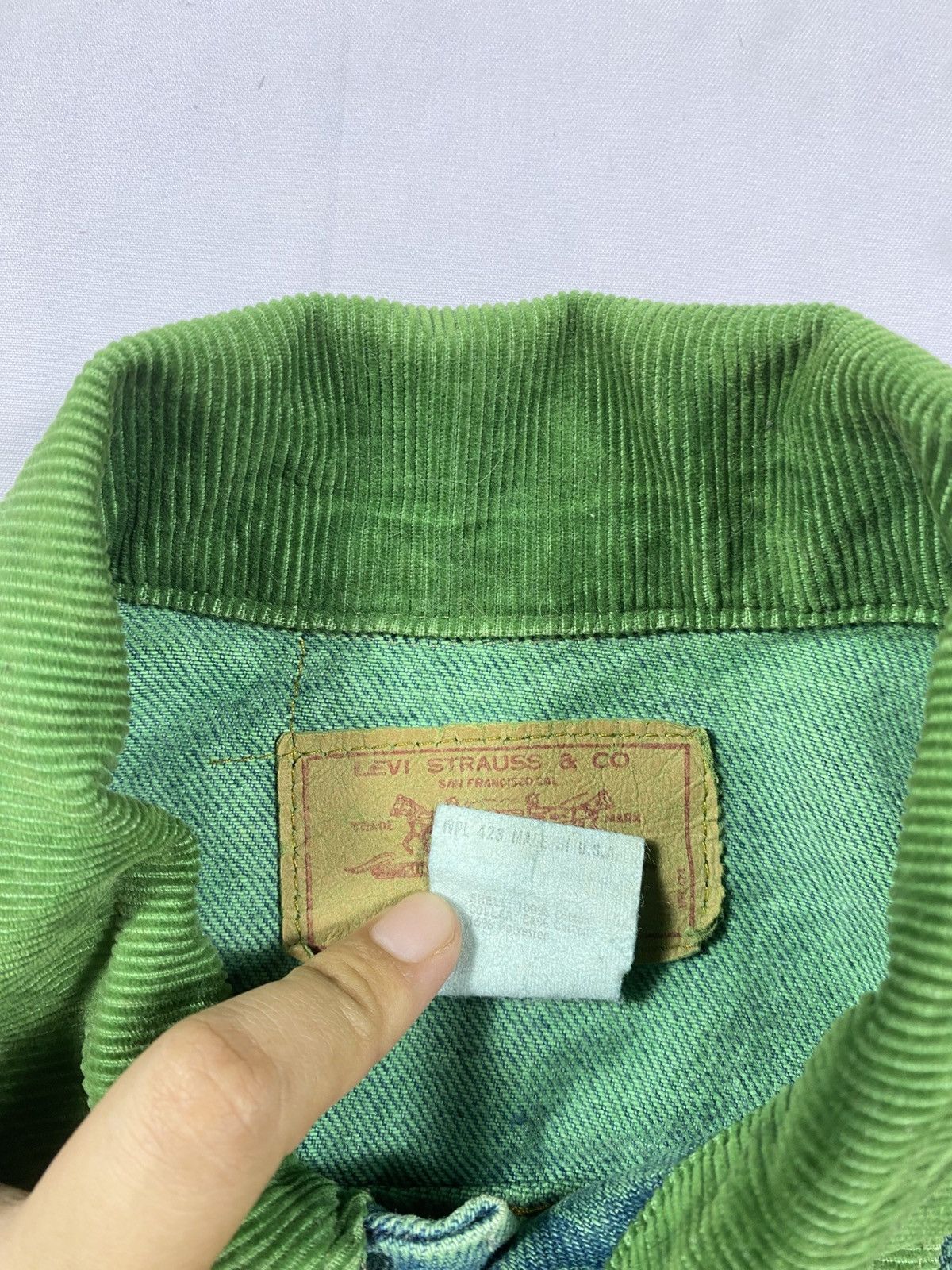 Levi's Vintage Clothing Vintage Levi's Denim Jacket Corduroy Collar Size US M / EU 48-50 / 2 - 8 Thumbnail