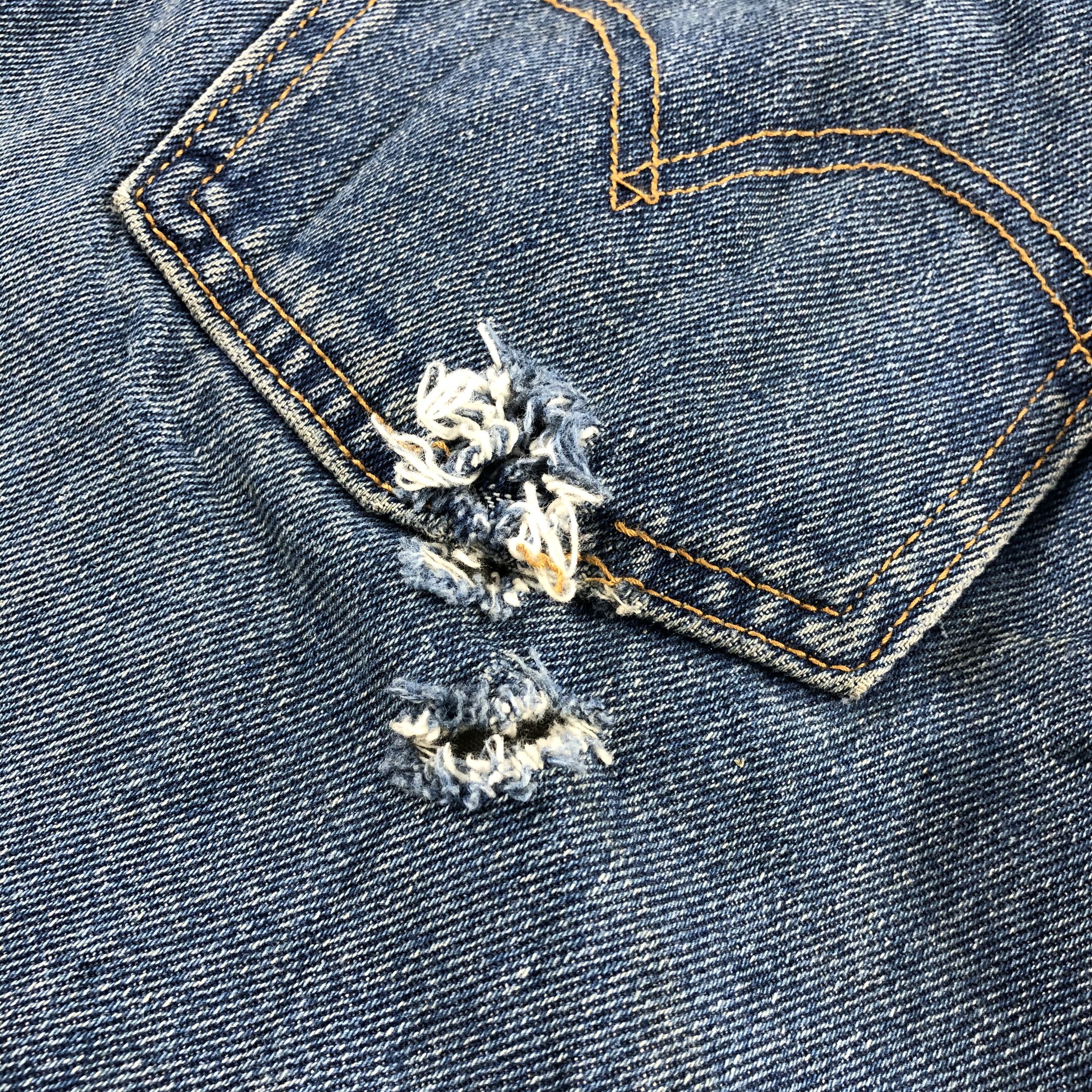 Levi's Vintage Levis 565 Jeans Blue Wash Denim KJ1060 Size US 33 - 8 Thumbnail