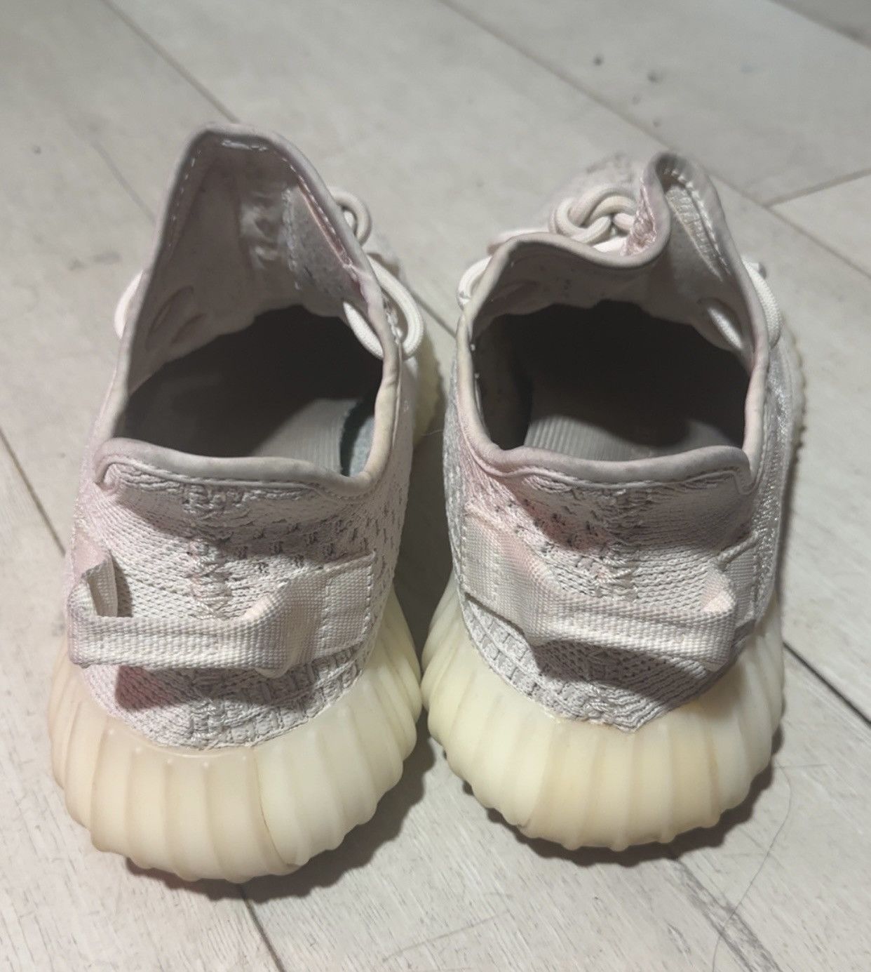 Kanye West Yeezy v2 Bone Size US 9.5 / EU 42-43 - 4 Thumbnail