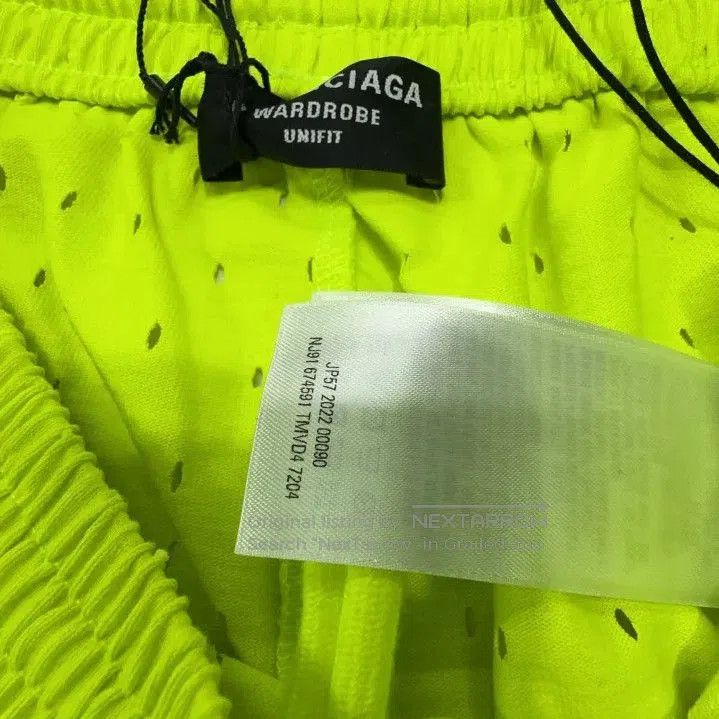 Balenciaga Balenciaga Men's Green Sports Mesh Shorts. Size US 27 - 2 Thumbnail