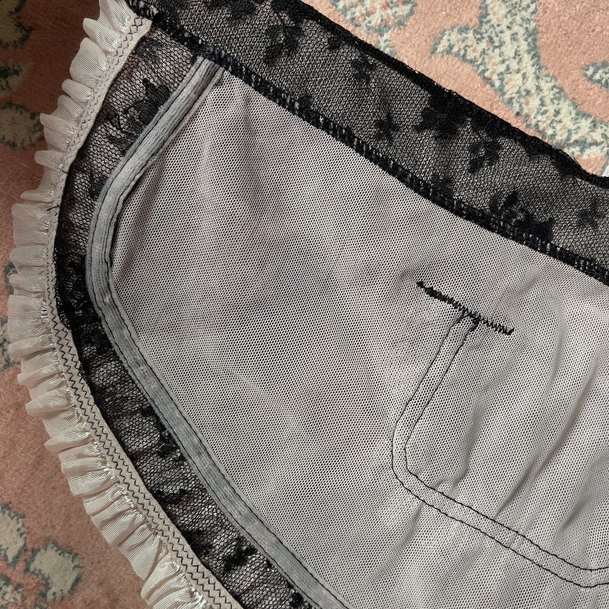 Victoria's Secret VS Black Lace Maid (34B/32C) Size ONE SIZE - 5 Thumbnail