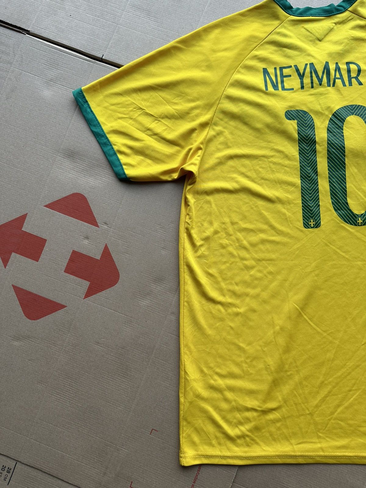 Vintage Crazy Y2K Brazil Soccer Jersey Neymar JR T-Shirt Blockcore Size US L / EU 52-54 / 3 - 8 Thumbnail
