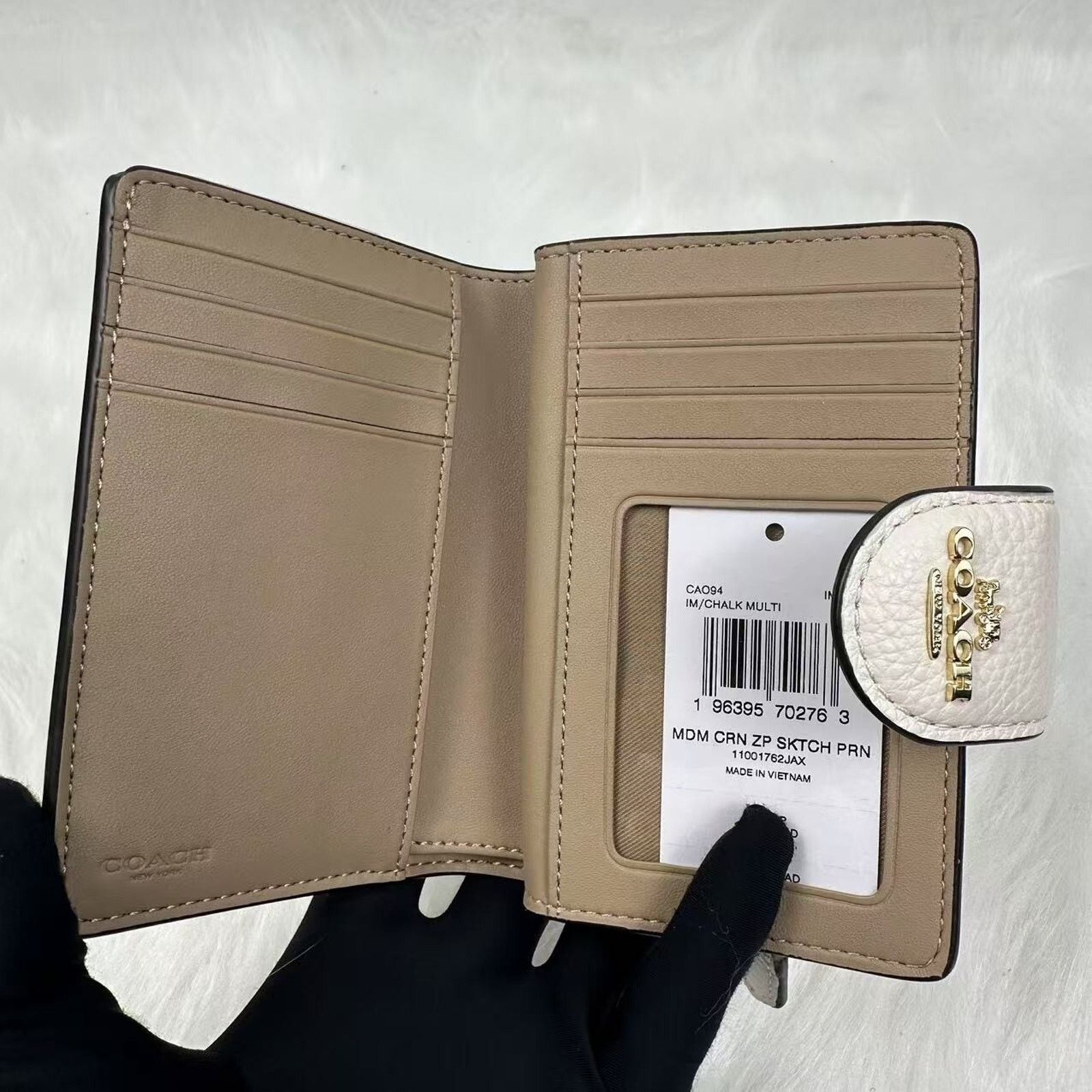 Coach Coach Medium Corner Zip Wallet With Sketch Print Chalk NWT Size ONE SIZE - 5 Thumbnail