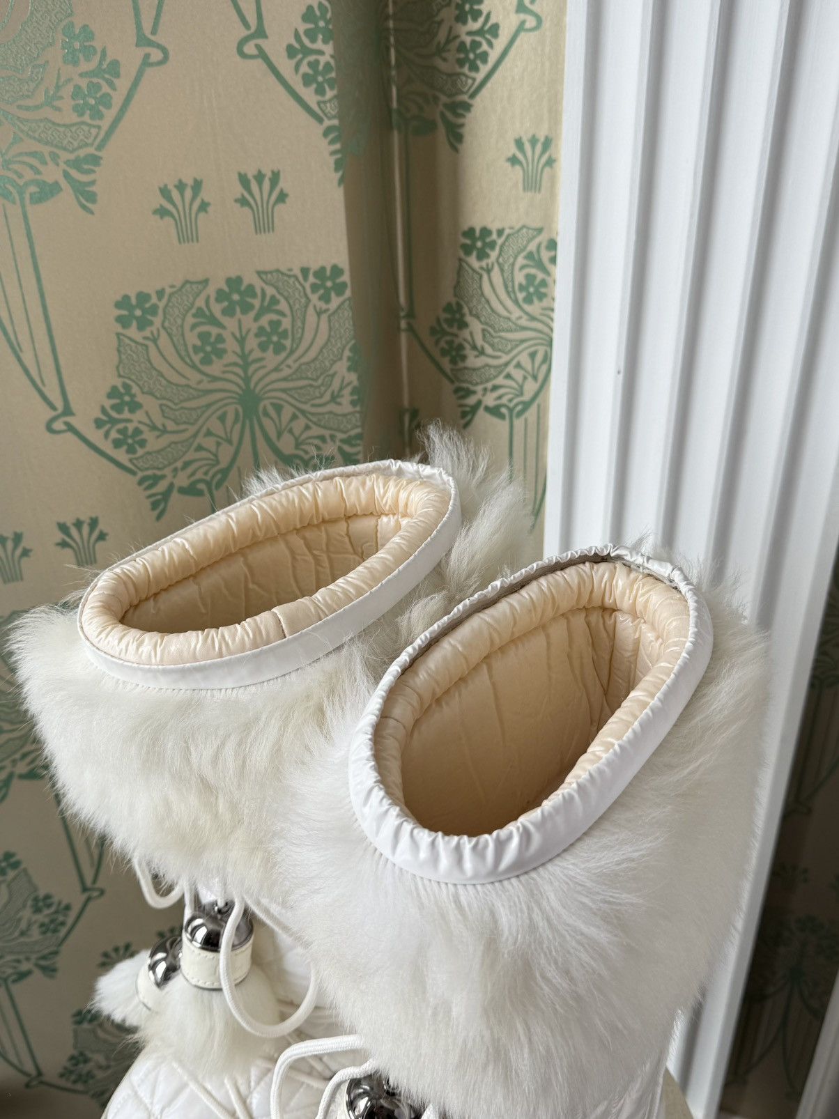 Dior DIOR Moon Boots Fur Snow White by John Galliano Size: 35-37 Size US 6 / IT 36 - 12 Thumbnail