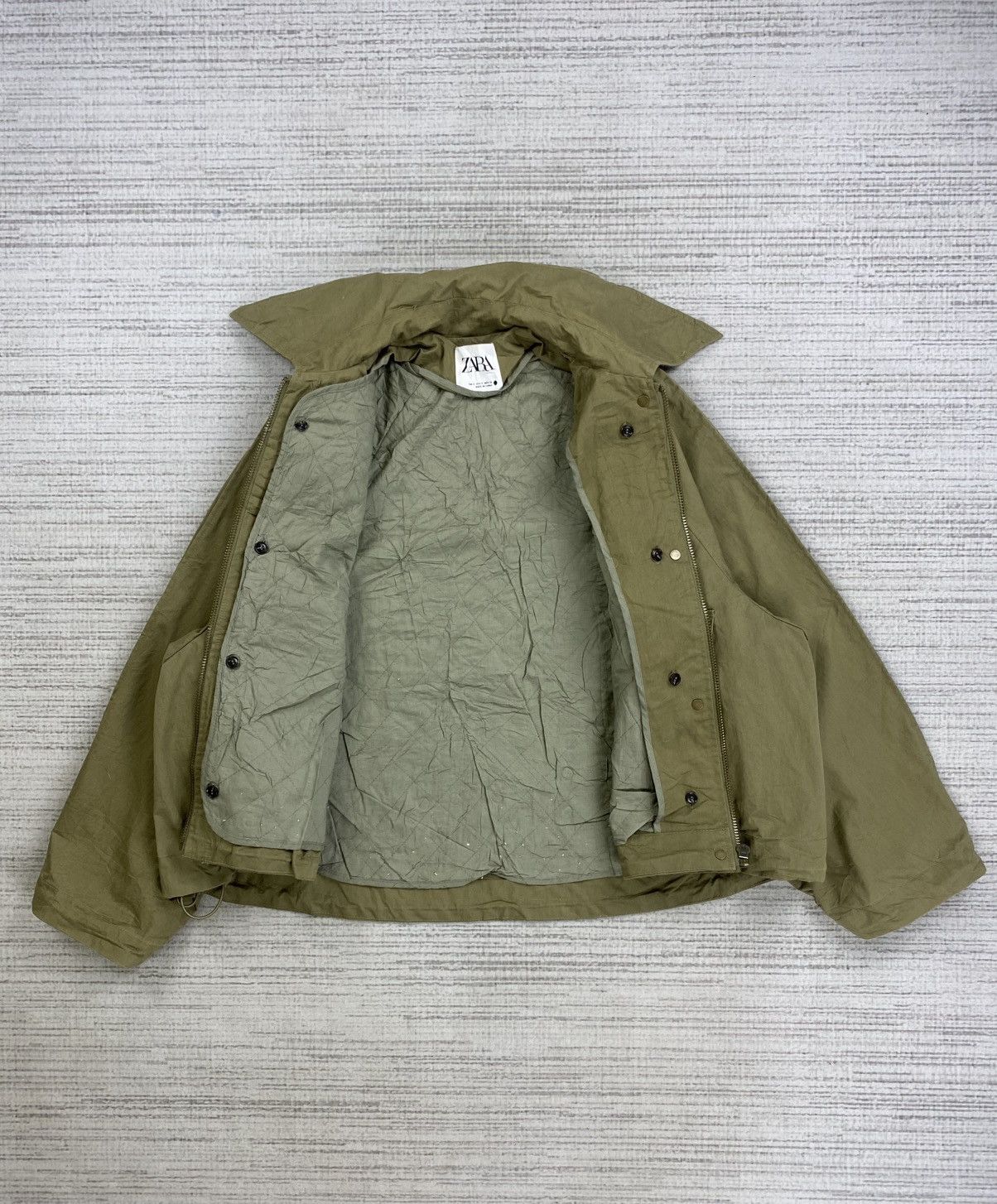 Japanese Brand × Vintage × Zara Vintage ZARA Olive Green Military Style Baggy Jacket Size US M / EU 48-50 / 2 - 7 Thumbnail