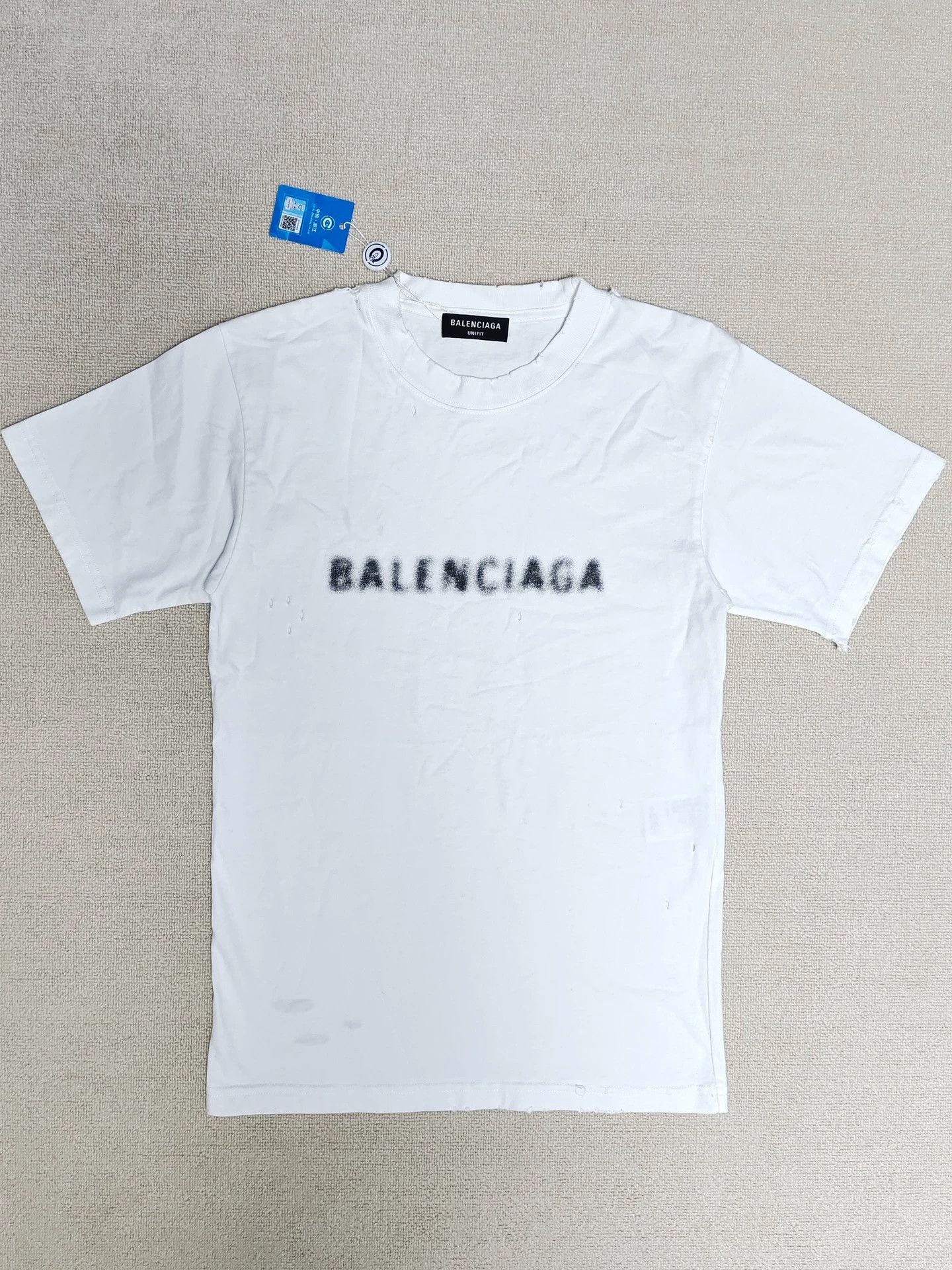 Balenciaga Balenciaga 22ss Blurred Logo Damaged Short Sleeve -DMC Size US XXS / EU 40 - 1 Thumbnail