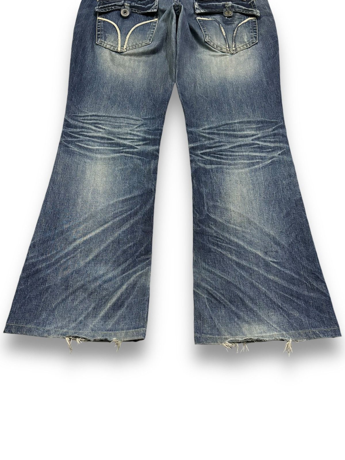 Beauty Beast Vintage Lolita x Beast Studded Flare Distressed Punk Jeans Size US 35 - 17 Thumbnail
