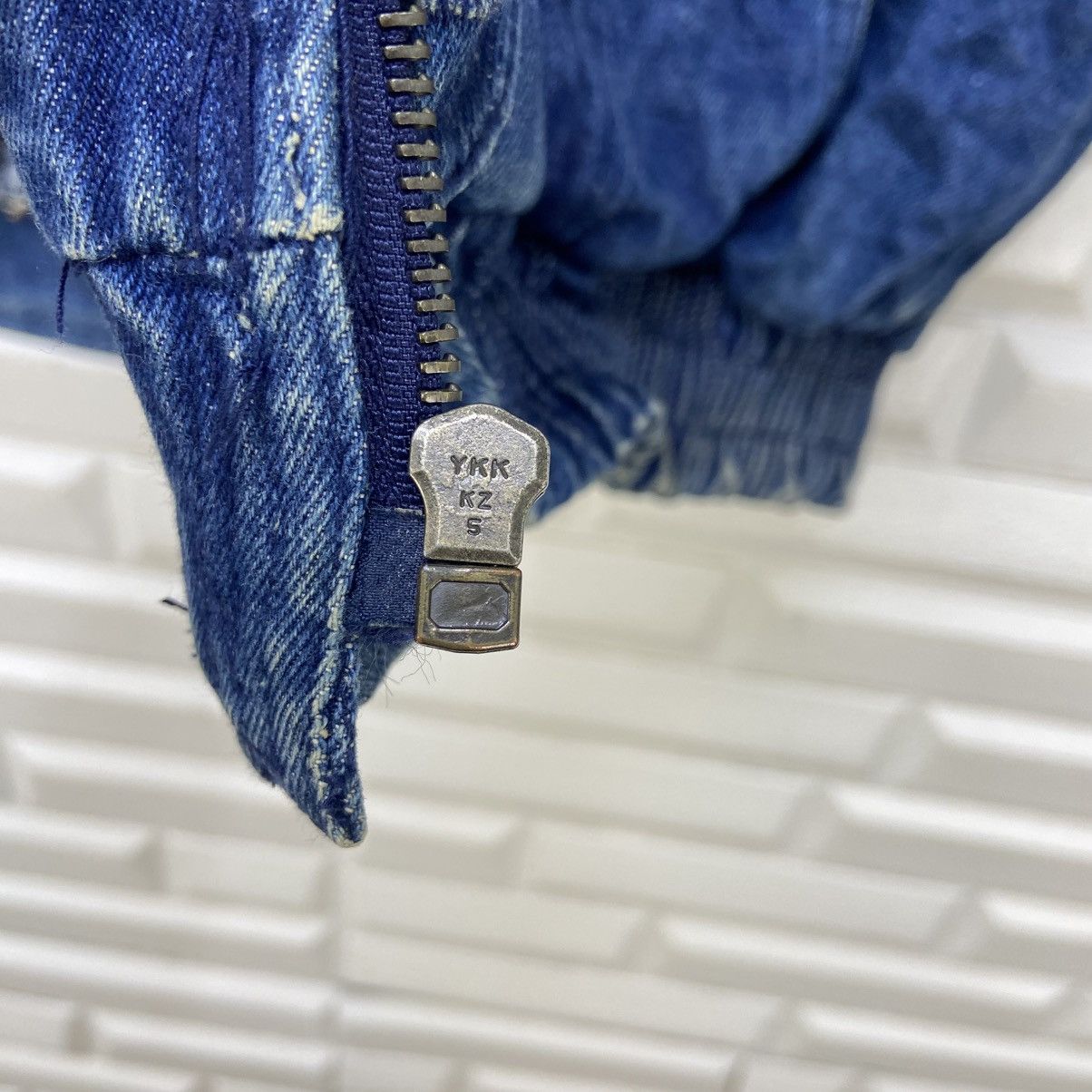 Trussardi Vintage Trussardi Oversize Loose Bomber Style Denim Jacket Size US S / EU 44-46 / 1 - 22 Thumbnail