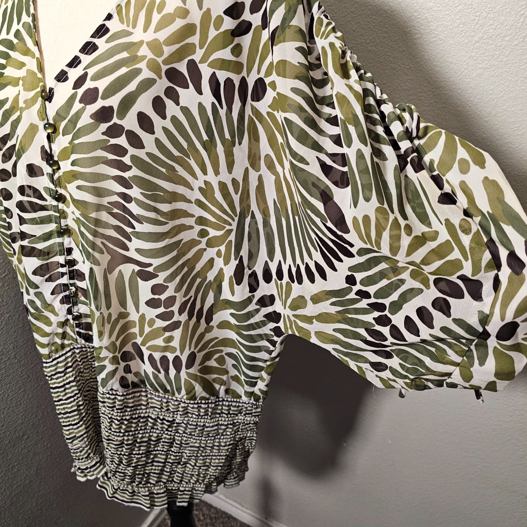 Vintage Ashley Stewart Poncho Blouse 14W Green Leaf Print Women V Neck Beaded Size XL / US 12-14 / IT 48-50 - 3 Thumbnail