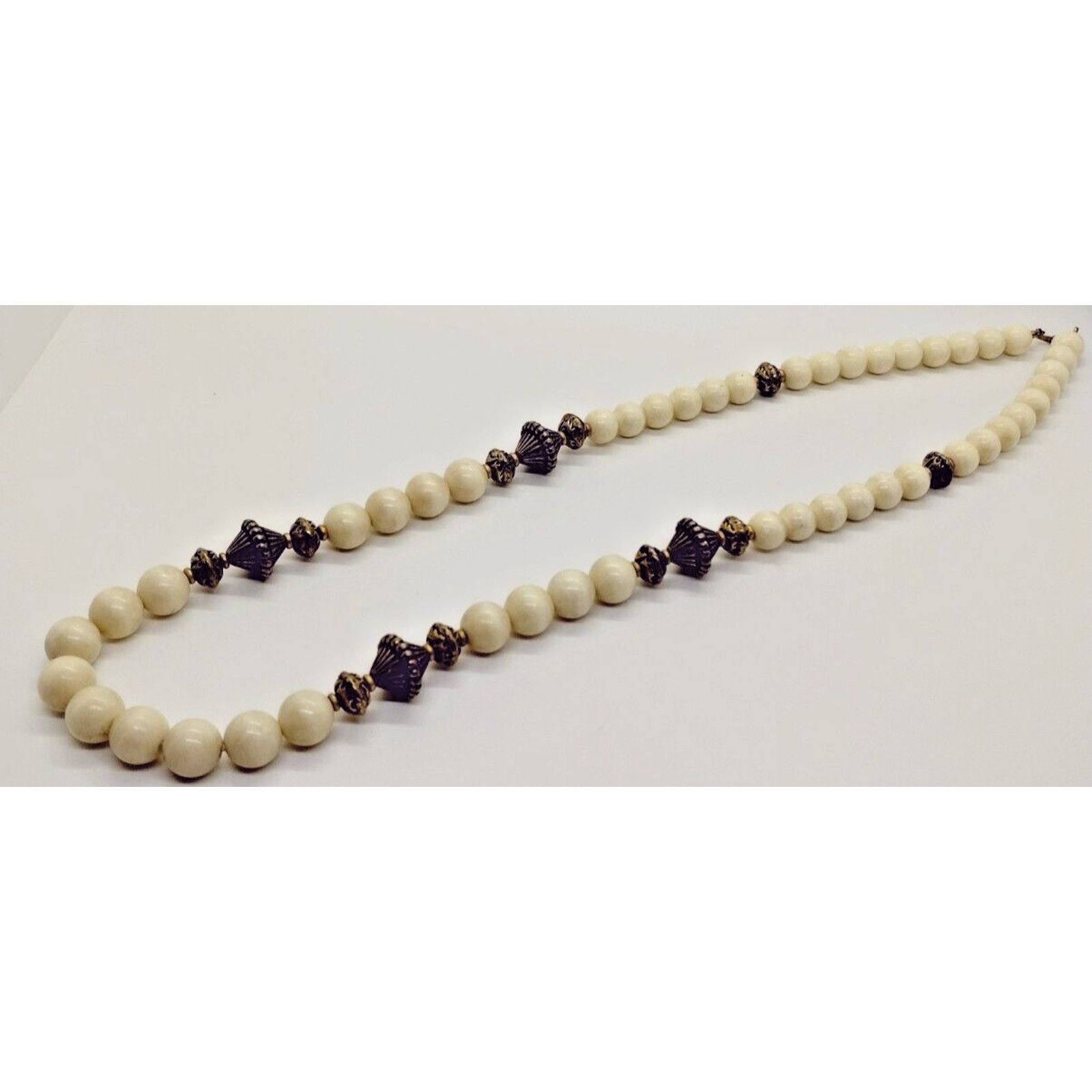 Vintage Antique Silver Tone White Beaded Necklace - Vintage 30" Size ONE SIZE - 4 Thumbnail