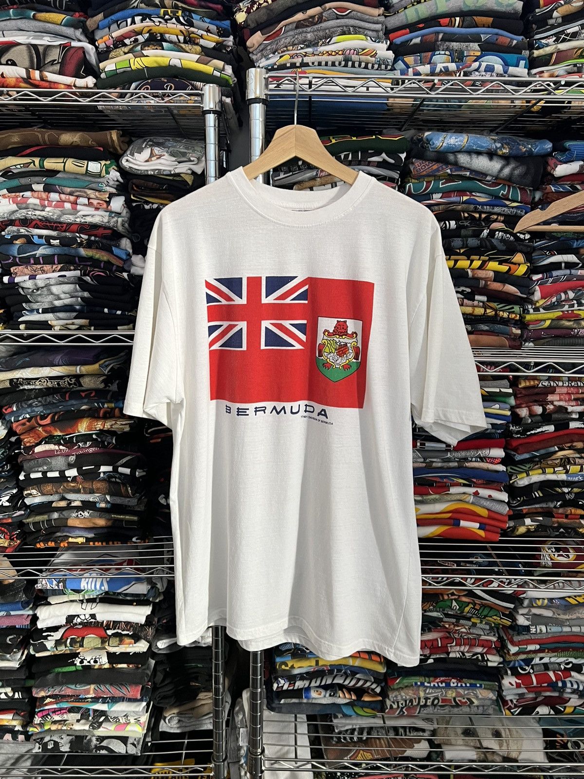 Arts & Science 90s Bermuda Flag Souvenir Tee UK Size US XL / EU 56 / 4 - 1 Thumbnail