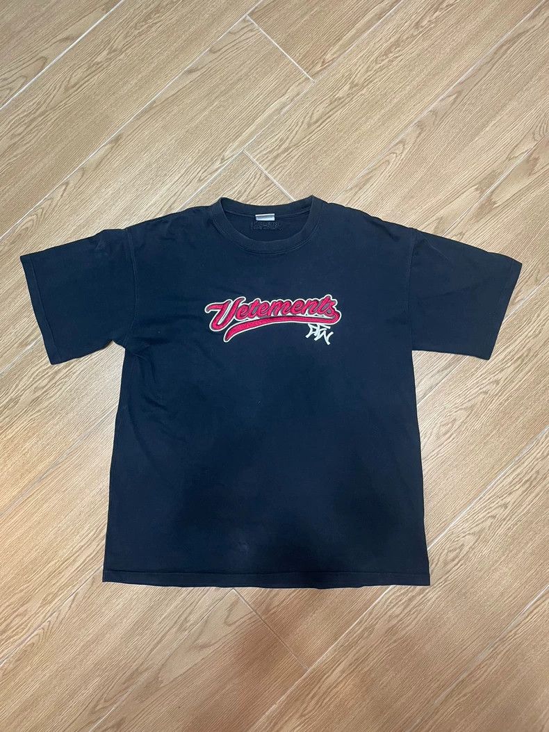 VETEMENTS YOU FUCK'N ASSHOLE Tシャツ 黒 VETEMENTS YOU FUCK´N ASSHOLE Tシャツ 黒