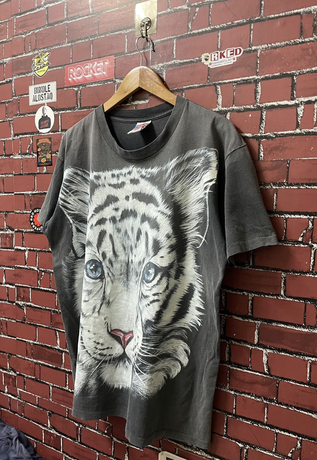 Trinity The Label FULLPRINT TIGER BY TRINITY PRODUCTS SAN MARCOS CA 90s Size US L / EU 52-54 / 3 - 2 Thumbnail