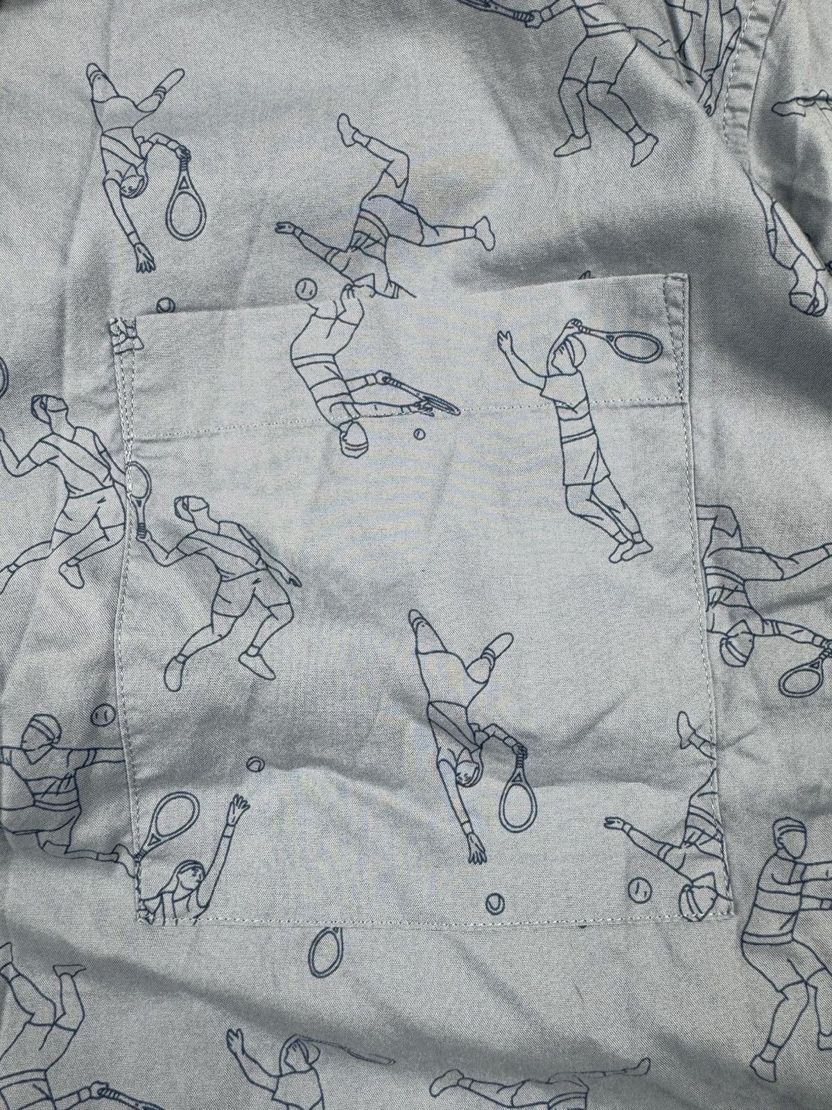JW Anderson × Uniqlo J.W Anderson x Uniqlo tennis player print short sleeve shirt Size US XL / EU 56 / 4 - 8 Thumbnail