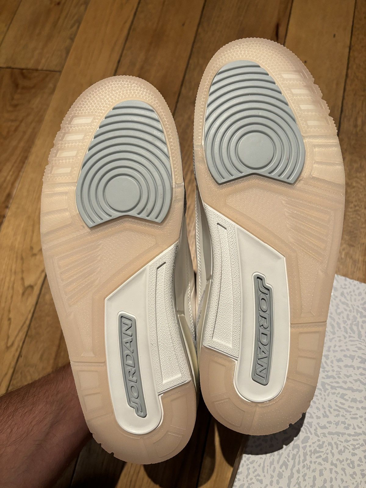 Jordan Brand × Nike Jordan 3 Craft Ivory Size US 9 / EU 42 - 10 Thumbnail