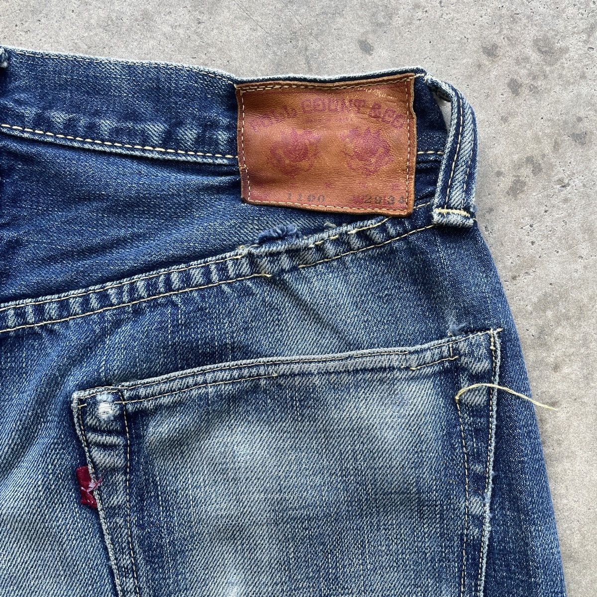 Japanese Brand Vintage Japan Red Line Distressed Denim Faded Jeans Pants Size US 29 - 7 Thumbnail
