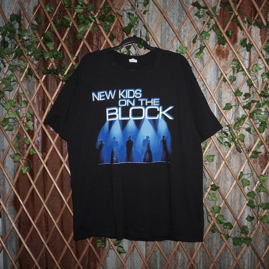Anvil XL-Vintage Y2K new kids on the Block 00s Wahlberg tour shirt Size US XL / EU 56 / 4 - 1 Thumbnail