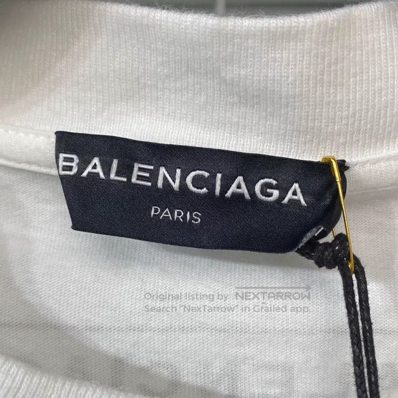 Balenciaga Balenciaga White Short Sleeve T-Shirt with Back Label Lett Size US S / EU 44-46 / 1 - 6 Thumbnail