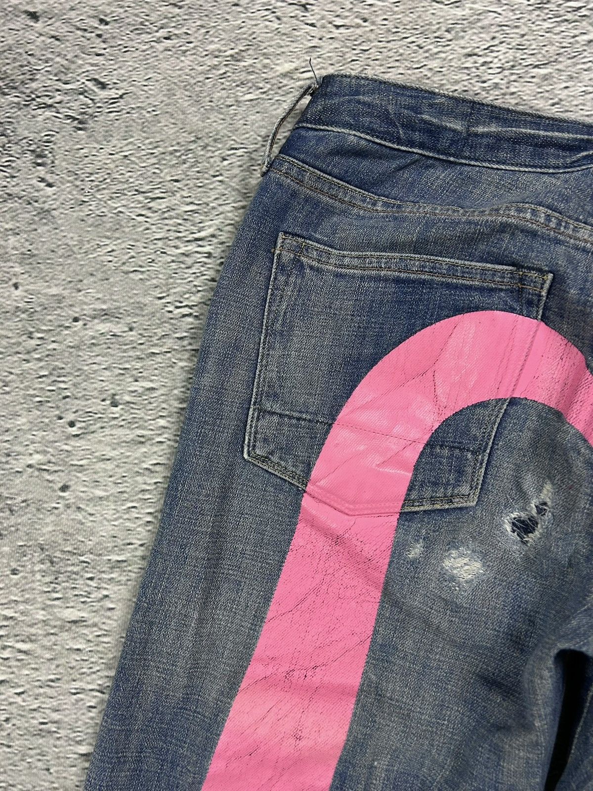 Evisu Evisu jorts daicock big logo vintage pink jeans shorts Size 28" / US 6 / IT 42 - 3 Thumbnail