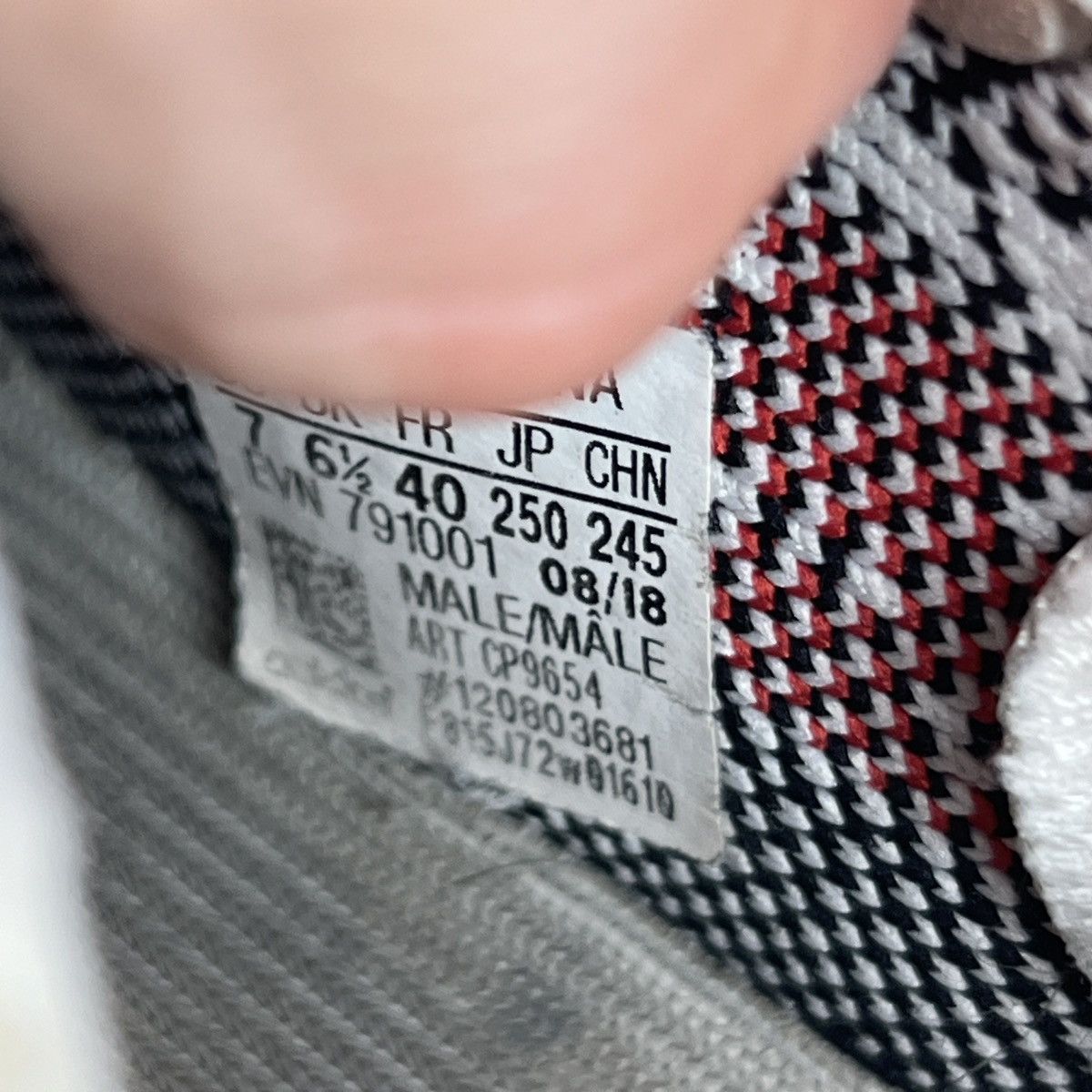 Adidas × Kanye West Adidas Yeezy 350 v2 Zebra shoes Size US 7 / EU 40 - 6 Thumbnail