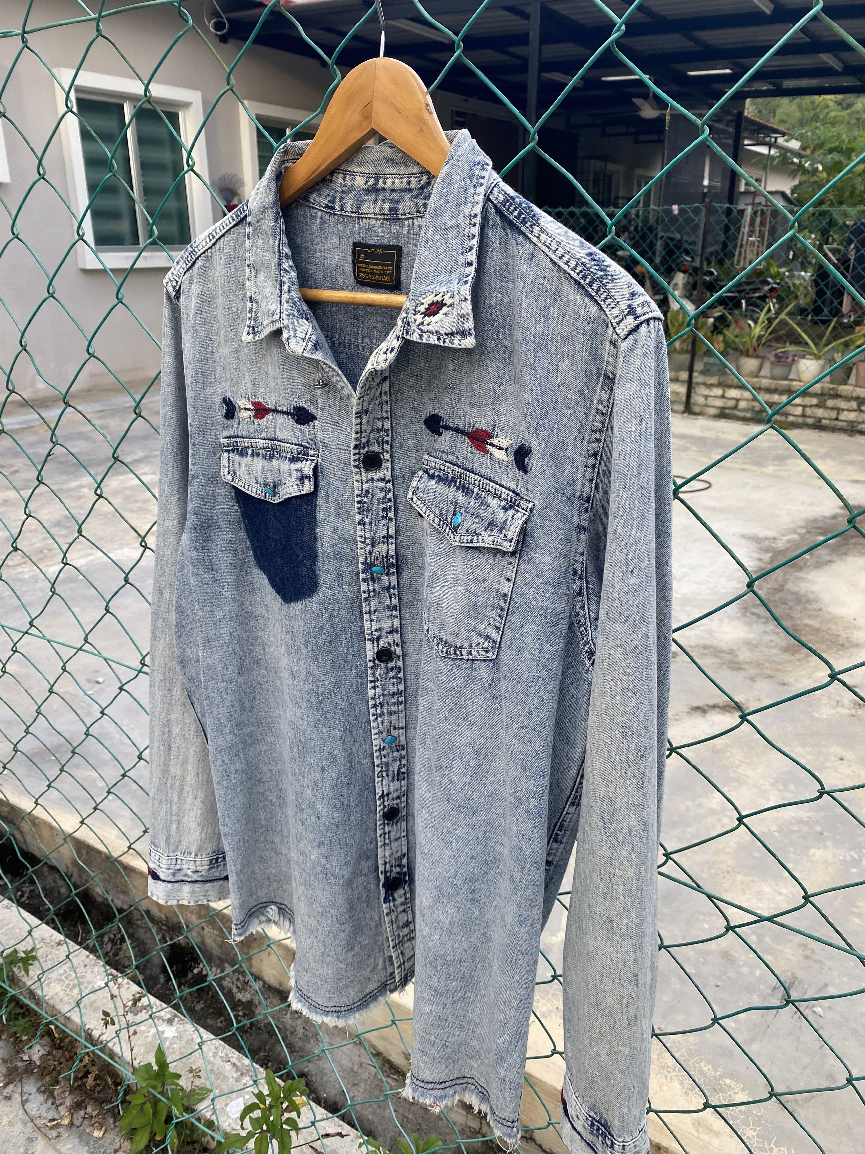 Japanese Brand 291295-homme embroidery navajo western denim Size US M / EU 48-50 / 2 - 4 Thumbnail