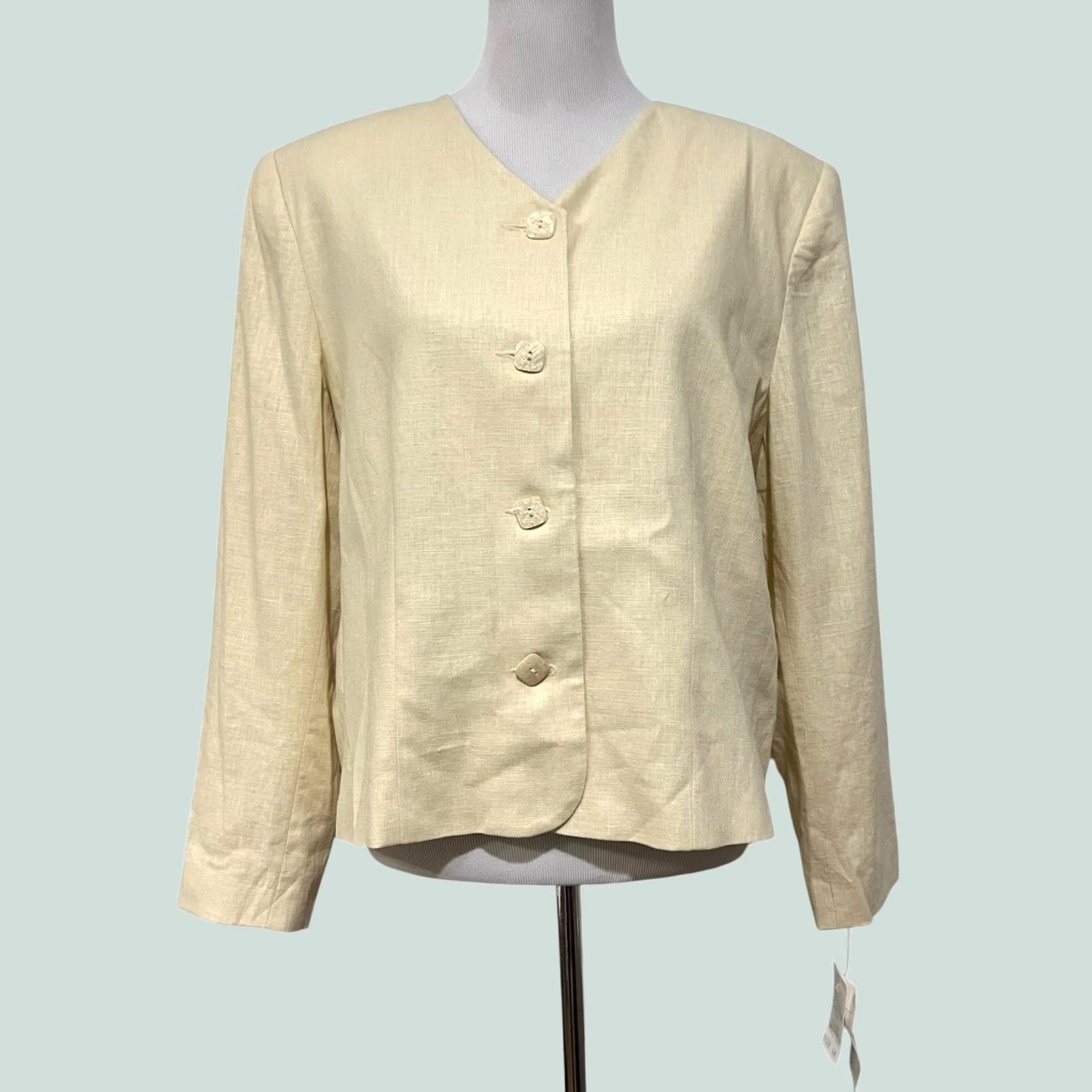 Orvis VINTAGE Orvis Blazer Jacket Womens 18 Cream Linen Blend Button Front Top Shirt Size XXL / US 16-18 / IT 52-54 - 1 Thumbnail