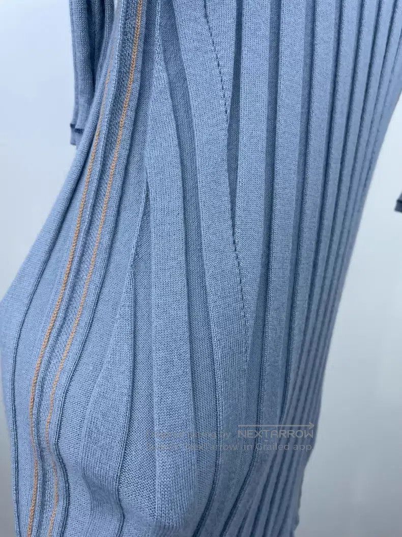 Loro Piana Loro Piana Cashmere Knit Slim Short Sleeve Size XS / US 0-2 / IT 36-38 - 5 Thumbnail