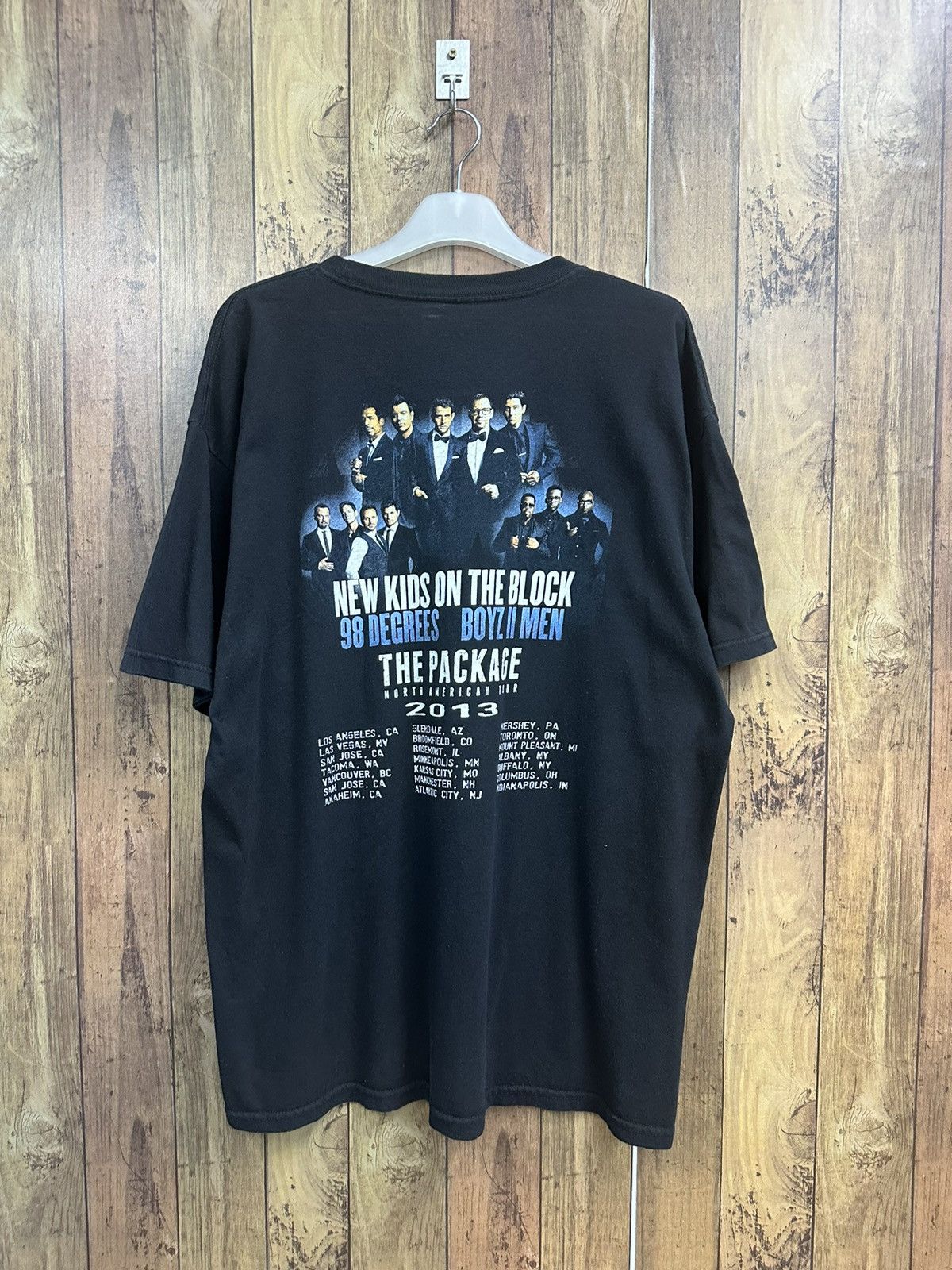 Band Tees New Kids On The Block 2013 American Tour Tshirt A557 Size US XL / EU 56 / 4 - 3 Thumbnail